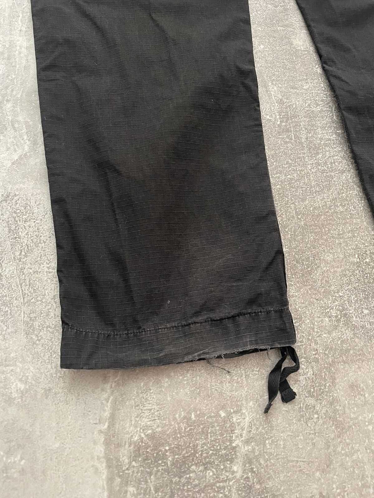 Carhartt Vintage Carhartt Black Cargo Black Pants 31/34 Size US 34 / EU 50 - 6 Thumbnail