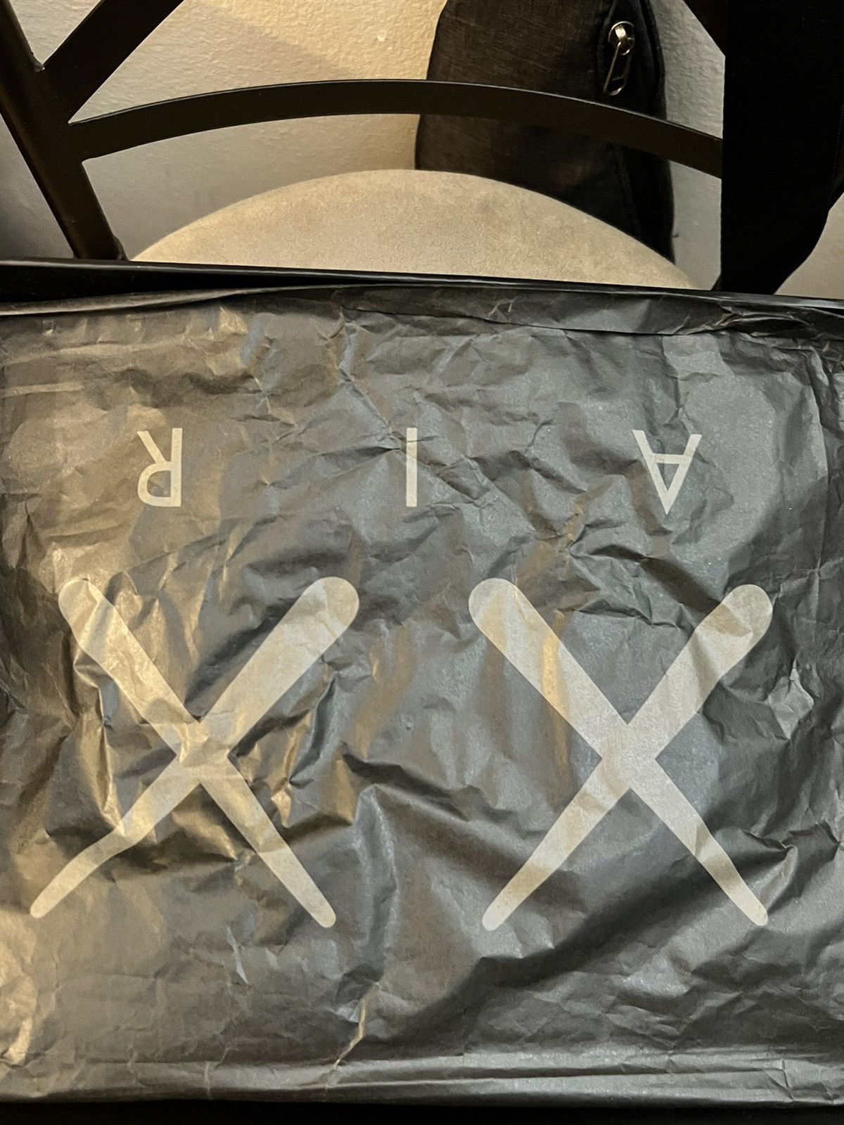 Jordan Brand × Kaws Air Jordan 4 retro KAWS Size US 8 / EU 41 - 2 Thumbnail