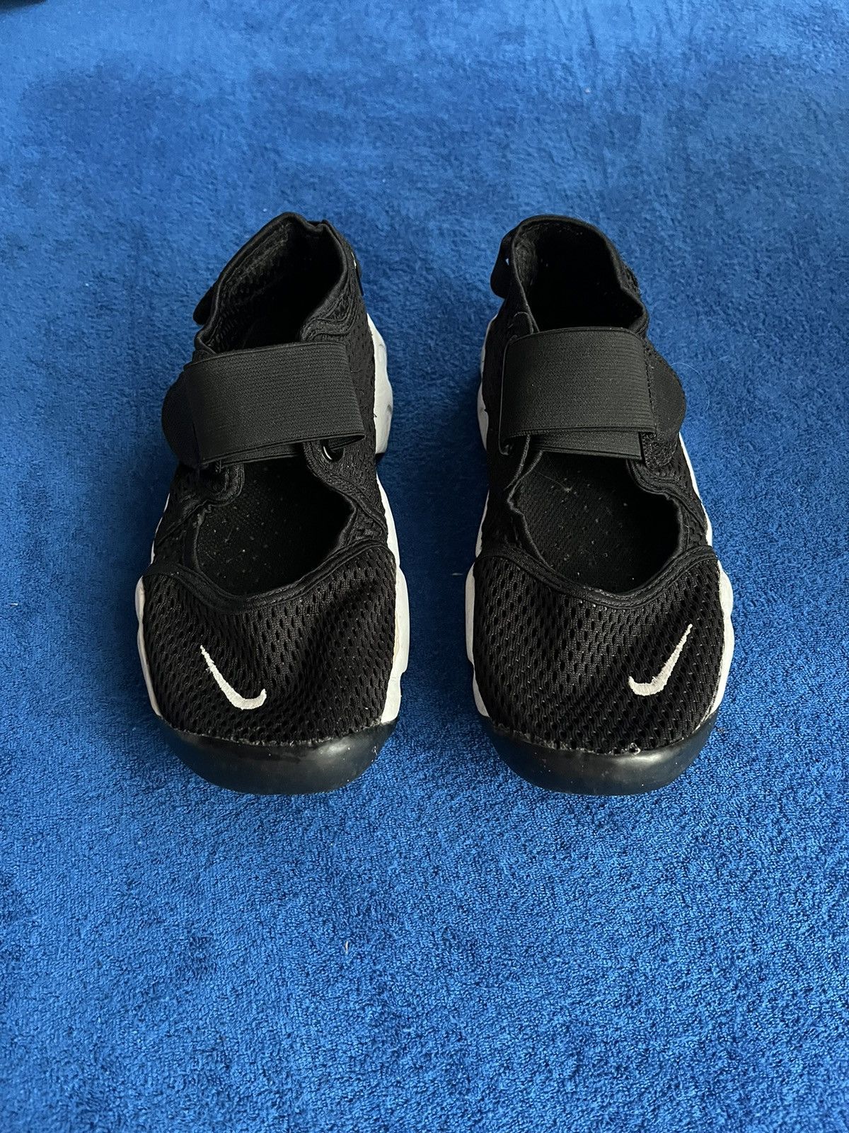 Vintage y2k Nike air Rift tabi ninja sandals sneakers