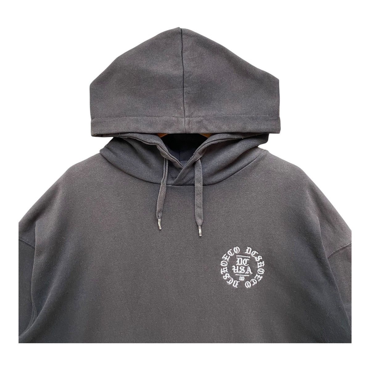 DC Vintage DC Shoes Co USA Hoodie Big Logo Embroidered Black Size US L / EU 52-54 / 3 - 3 Thumbnail