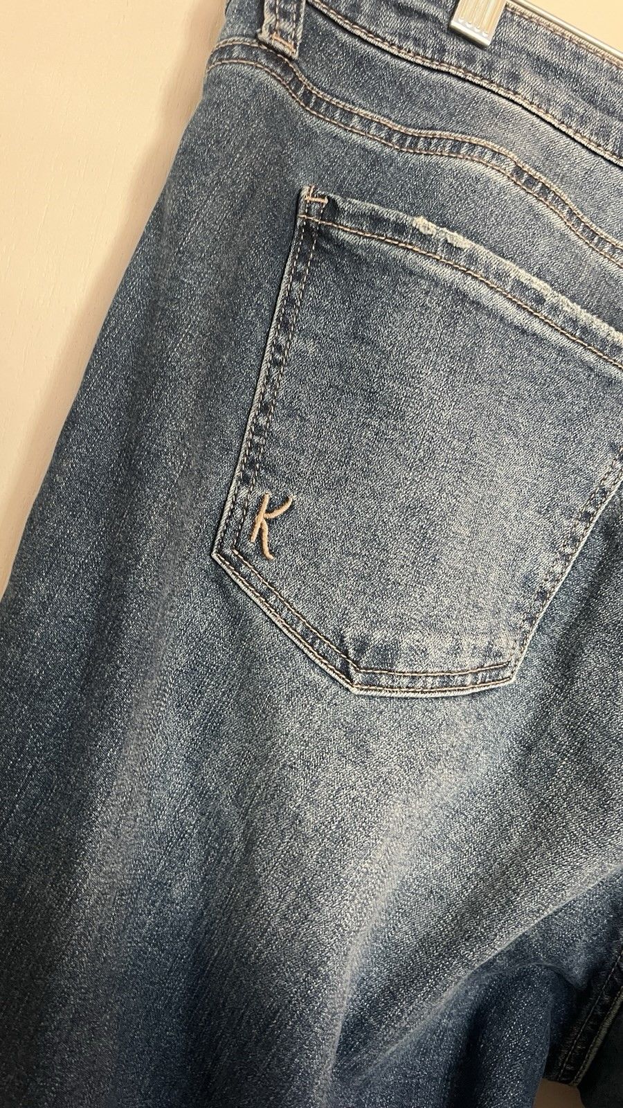 Other KUT from the Kloth Boyfriend Plus Jeans Stretch Size 20 Size 42" / US 20 - 4 Thumbnail