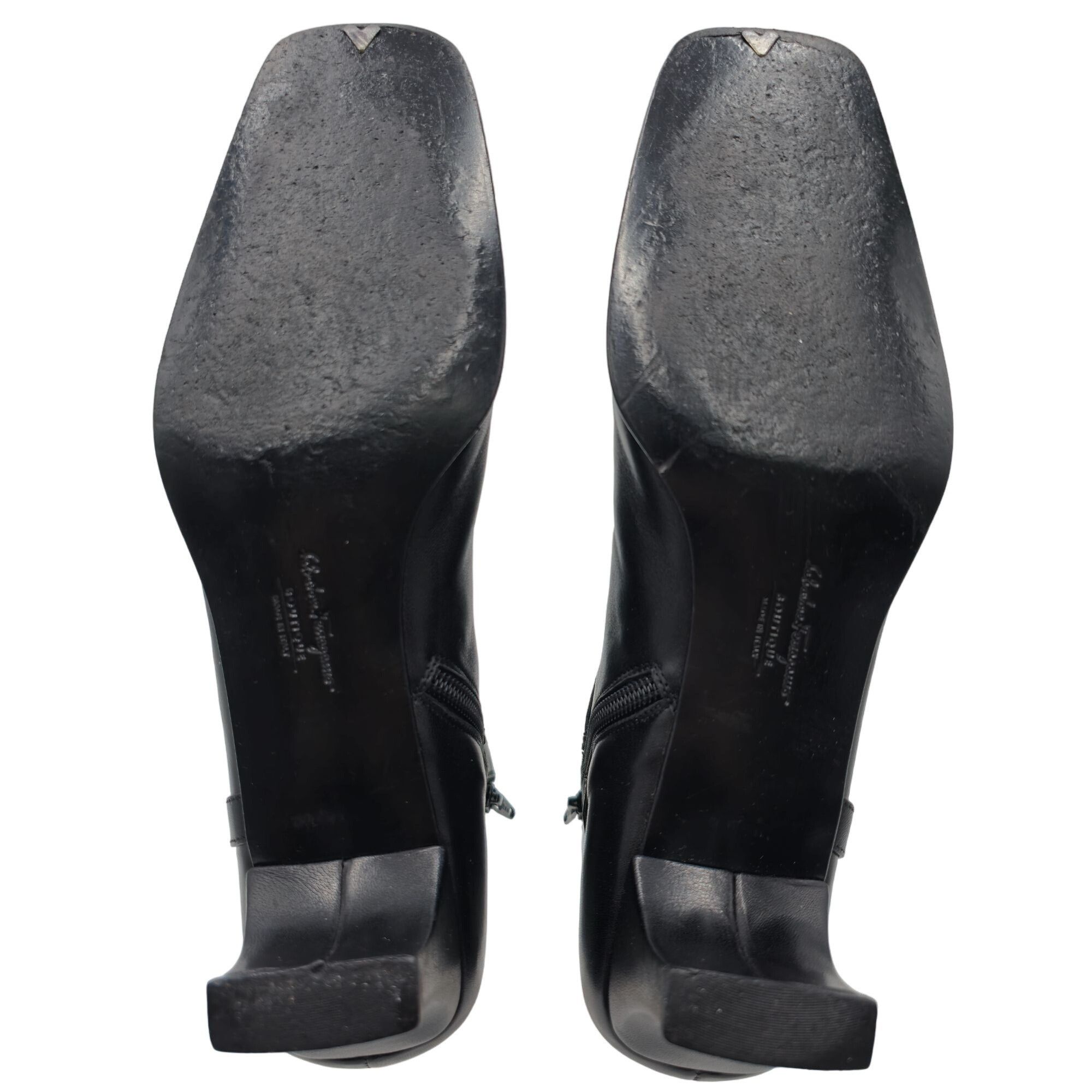 Salvatore Ferragamo Ferragamo Italy Women 8.5 4A Narrow Black Leather Dress Shoe Size US 8.5 / IT 38.5 - 8 Thumbnail