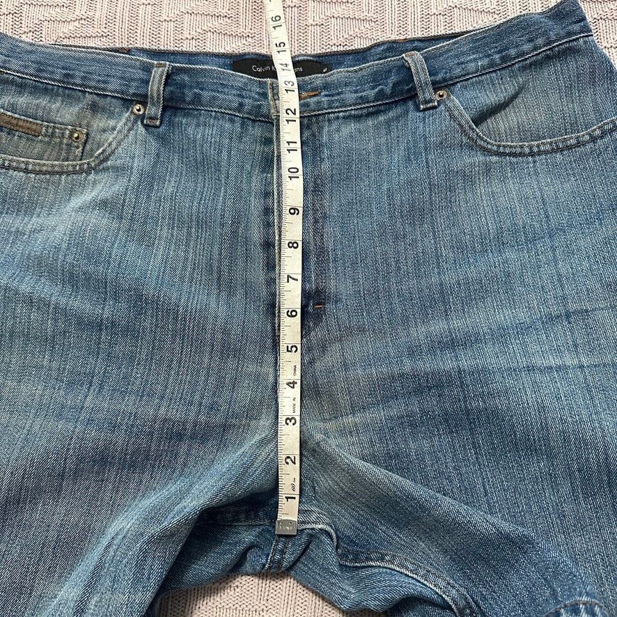 Calvin Klein Calvin Klein jean shorts size 40 Size US 40 / EU 56 - 5 Thumbnail