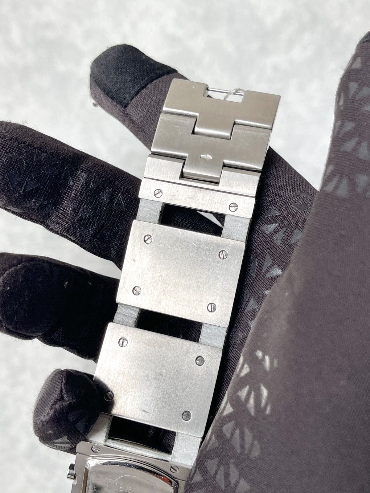 Just Cavalli Archive Just Cavalli Y2K Mirror Logo Bracelet Watch Silver Size ONE SIZE - 12 Thumbnail