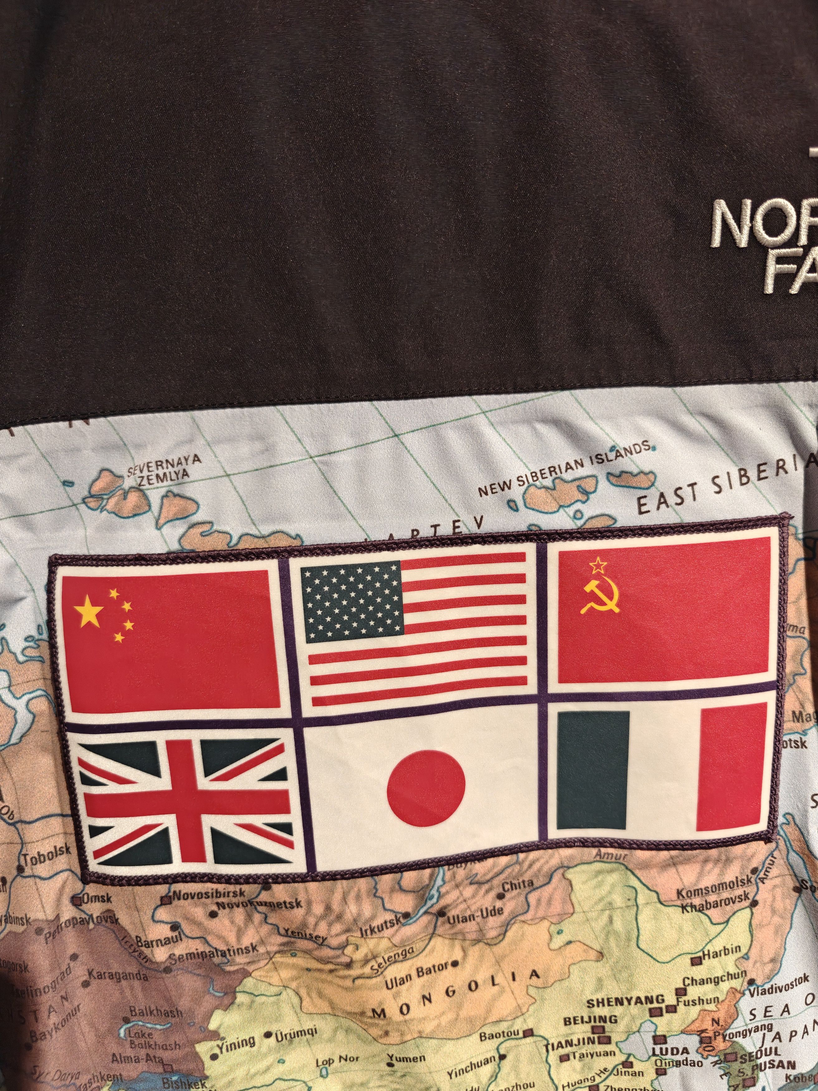 Supreme × The North Face Supreme x northface expedition coach jacket Size US M / EU 48-50 / 2 - 5 Thumbnail