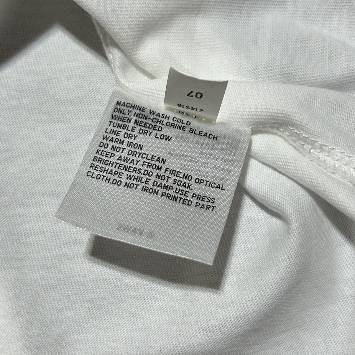 Kaws × Uniqlo KAWS x Uniqlo TShirt Men’s Size XL Companion White Pink NEW Size US XL / EU 56 / 4 - 11 Thumbnail