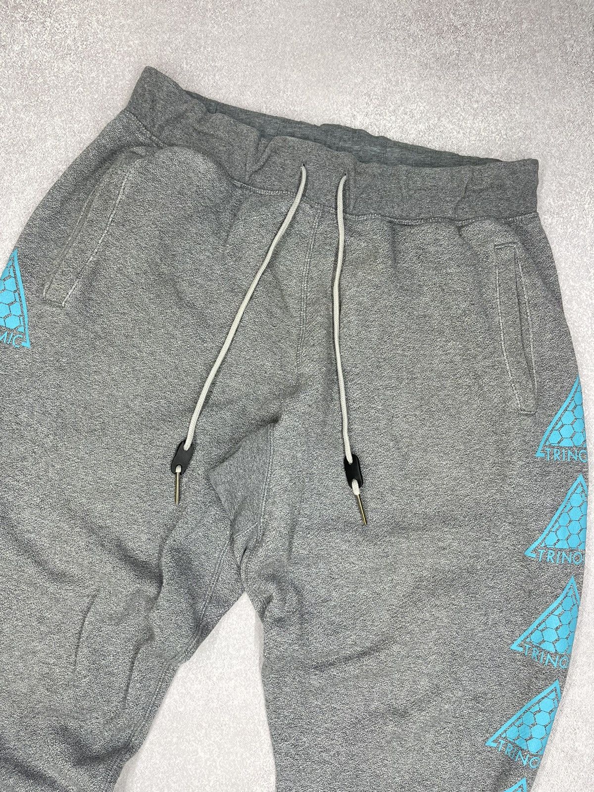 Puma Mens Puma Trinomic Jogger Sweatpants Grey Big Logo Drill Y2K Size US 34 / EU 50 - 3 Thumbnail