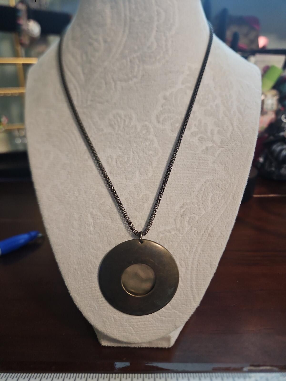 Other Bronze colored necklace with round pendant Size ONE SIZE - 4 Thumbnail