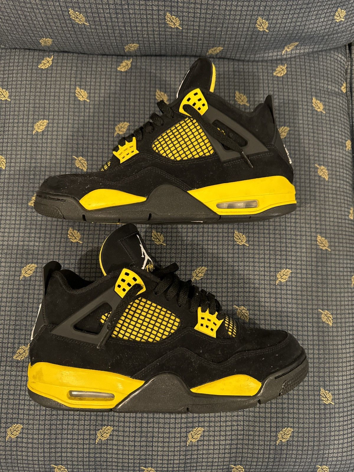 Jordan Brand Jordan 4 Thunder Size US 9.5 / EU 42-43 - 1 Thumbnail