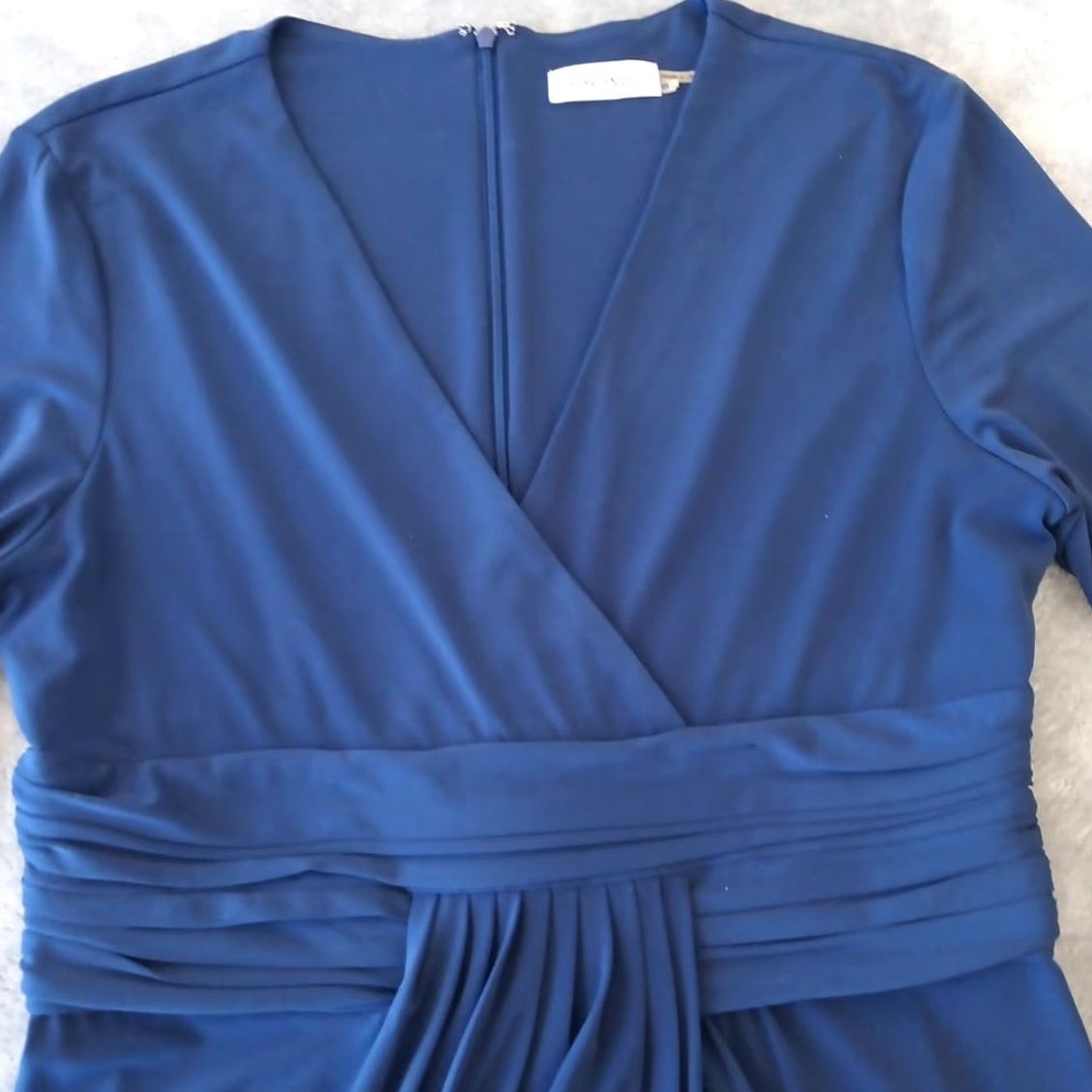 Calvin Klein Calvin Klein Dress Blue Long Sleeve V-Neck Ruched Stretch Knee Length 8 Women Dress Sheath Modern Vintage? Size M / US 6-8 / IT 42-44 - 3 Thumbnail