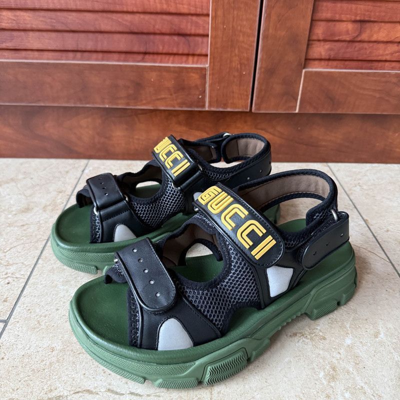 Gucci Men's Green Leather Open-Toe Sandals -