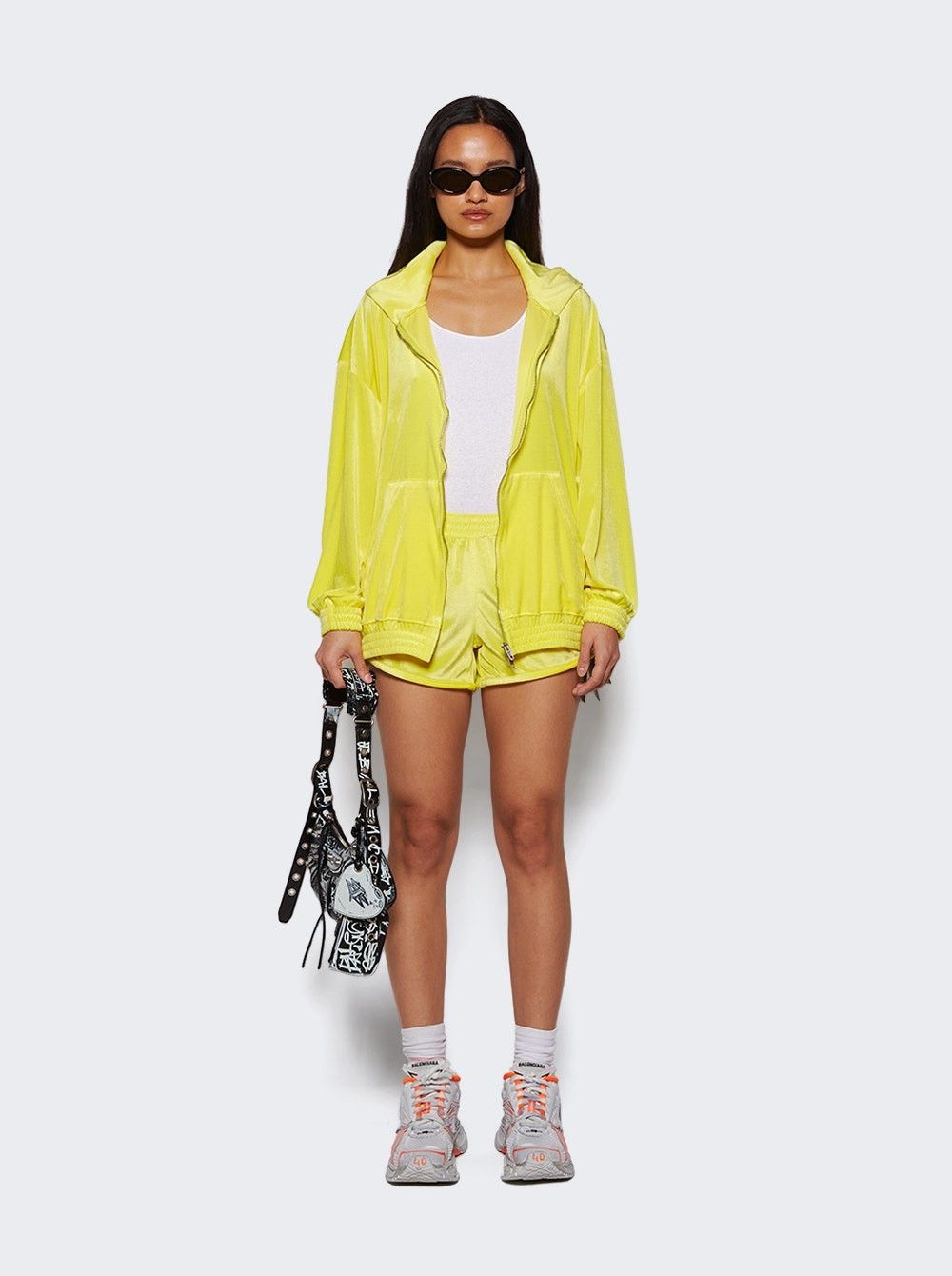 Balenciaga o1tr1nto1125 Running Shorts in Yellow Size 27" / US 4 / IT 40 - 2 Thumbnail