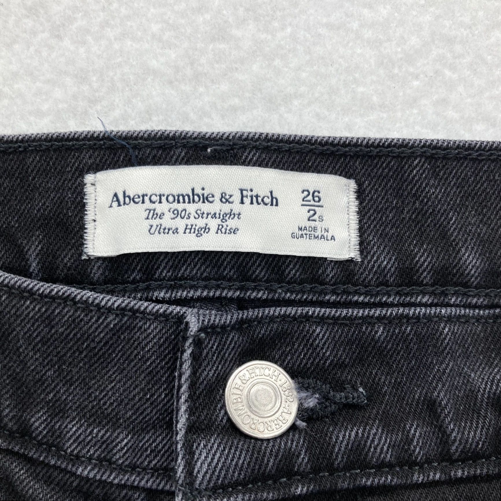 Abercrombie & Fitch Abercrombie & Fitch Jeans Womens 26/2 Short Black 90s Straight Ultra High Rise Gray Jeans 90s Size 26" / US 2 / IT 38 - 4 Thumbnail