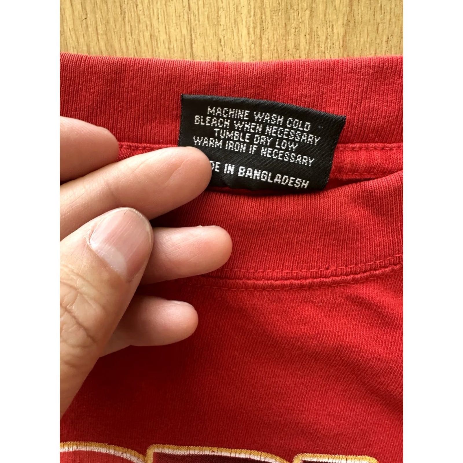 Vintage VINTAGE Philadelphia Phillies World Series Champions Long Sleeve T-Shirt L Men Red Size US L / EU 52-54 / 3 - 5 Thumbnail