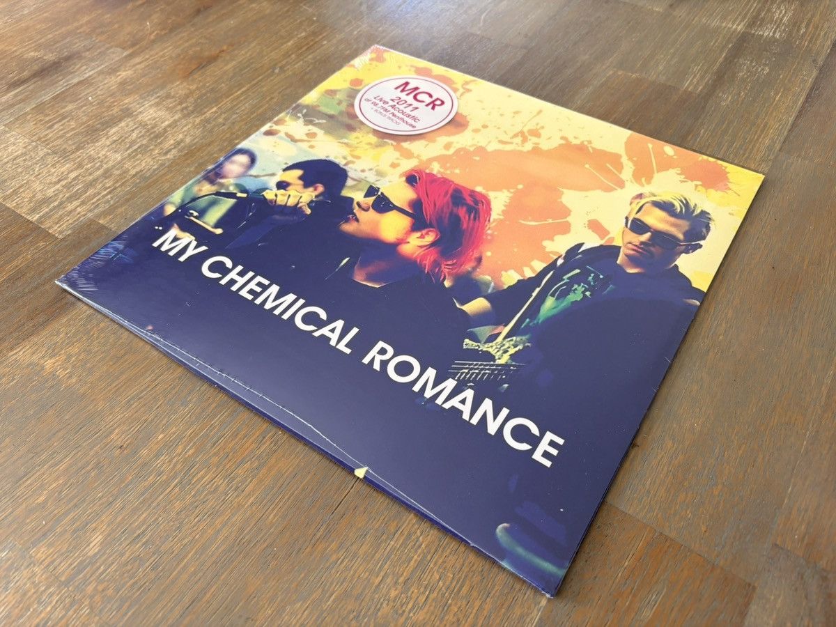 Other My Chemical Romance 2011 Live Acoustic At 98.7 FM Penthouse Size ONE SIZE - 11 Thumbnail