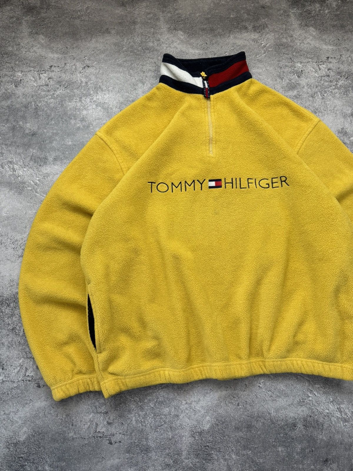 Tommy Hilfiger Vintage Tommy Hilfiger Fleece 1/4 Zip Jacket Big Logo Y2K Size US L / EU 52-54 / 3 - 5 Thumbnail