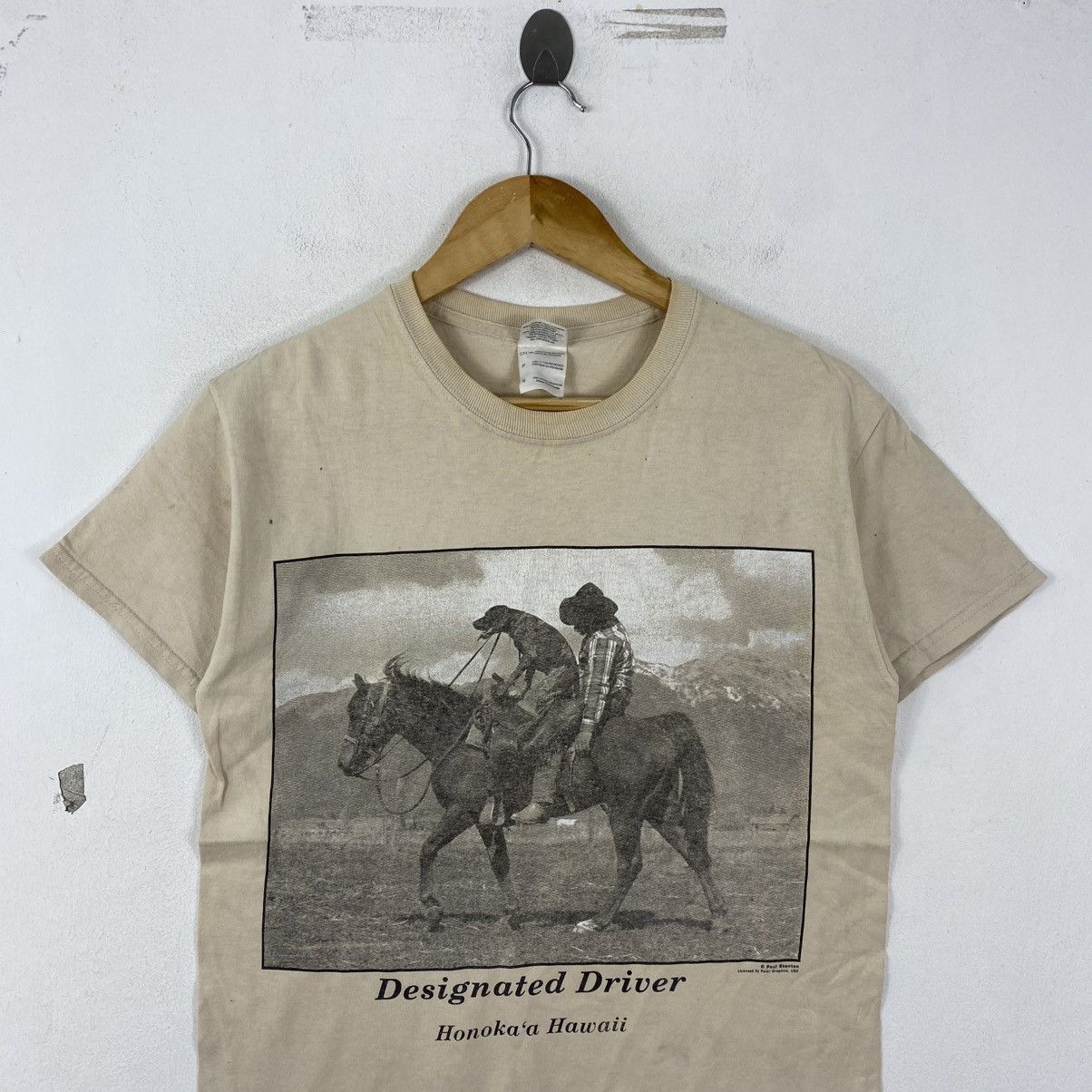 Vintage Vtg Hawaii Cowboy Dog Tee 2000s Gildan Ultra Cotton S Size US S / EU 44-46 / 1 - 3 Thumbnail