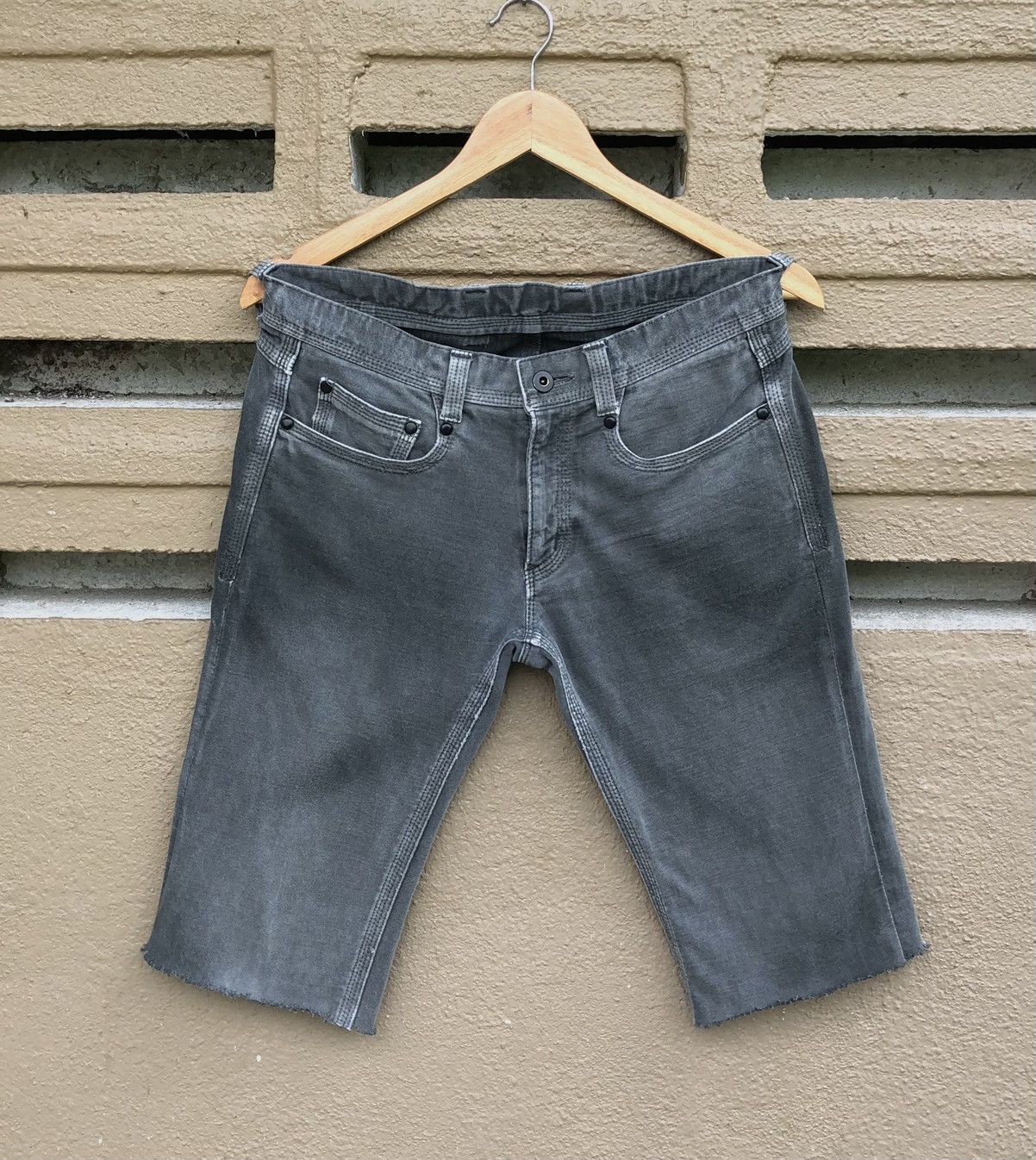 Black Barrett Black Barret Faded Distressed Short Pant Size US 30 / EU 46 - 2 Thumbnail