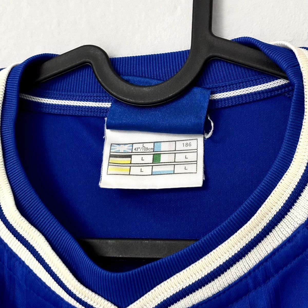 Umbro × Vintage 1999 2000 Chelsea London Umbro Vintage Home Soccer Jersey FC Size US L / EU 52-54 / 3 - 5 Thumbnail