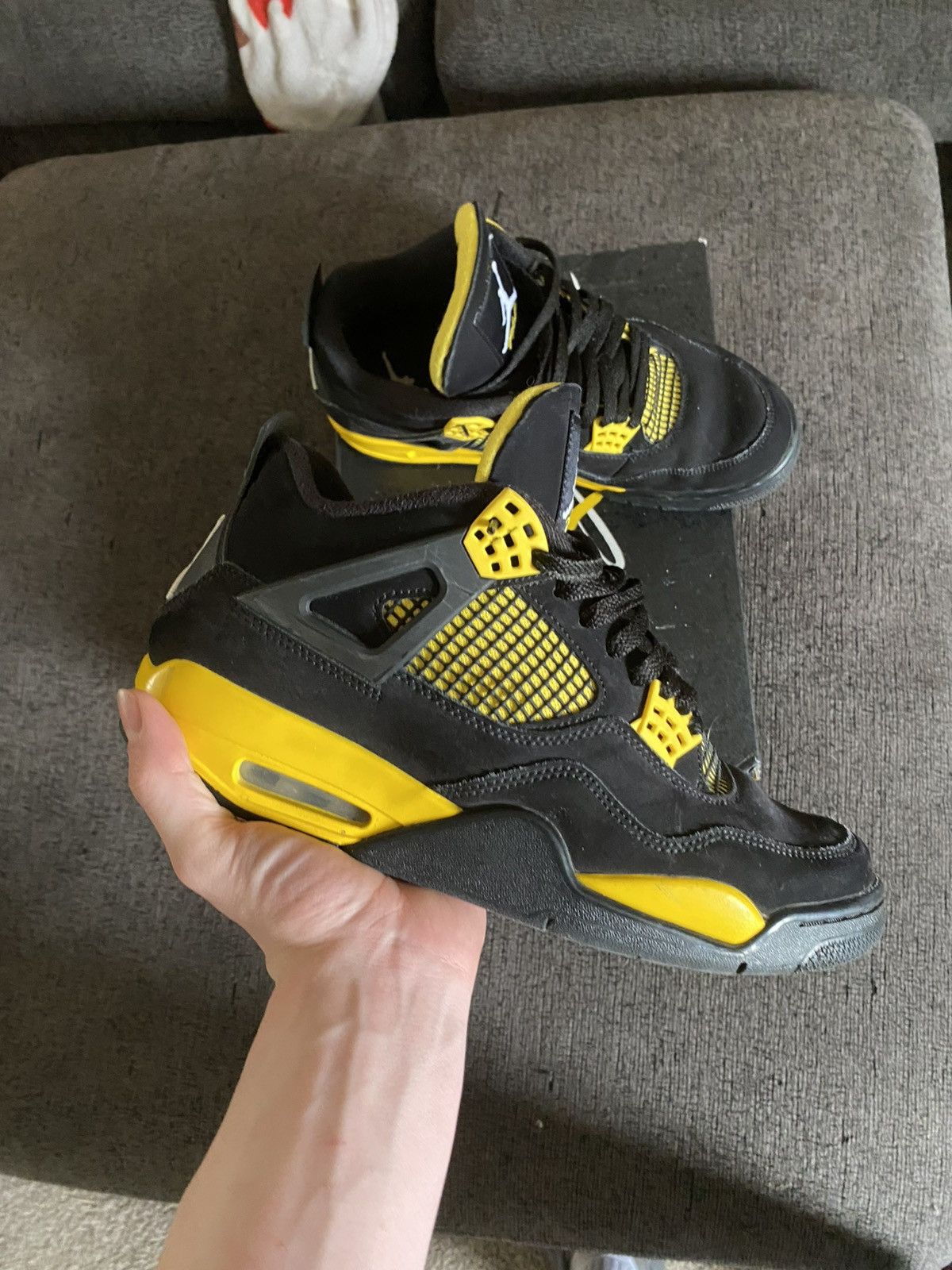 Jordan Brand Jordan 4 Thunder Size US 10.5 / EU 43-44 - 2 Thumbnail