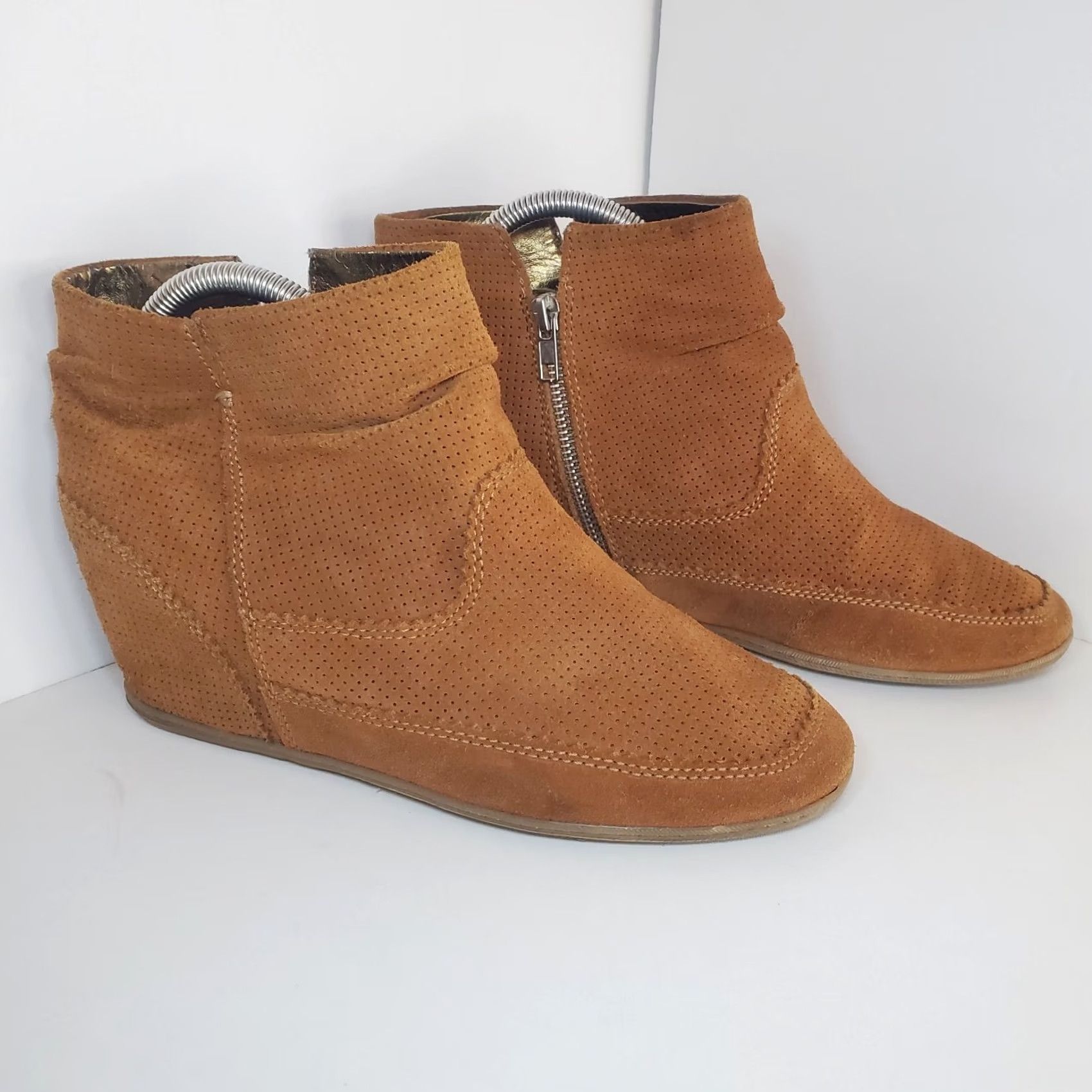 Dolce Vita Dolce Vita Women Bootie Brown Suede Boho Zip Ankle Boot Wedge Sz 9 Size US 9 / IT 39 - 3 Thumbnail