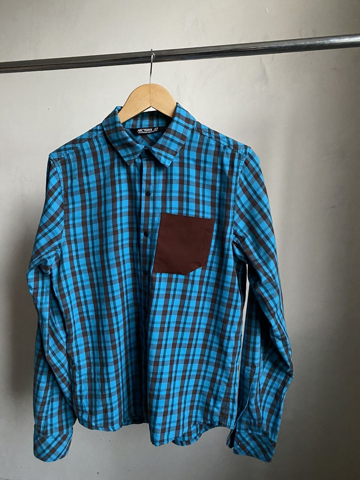 Arc'teryx Arc’teryx shirt nylon chest pocket logo back Size US S / EU 44-46 / 1 - 2 Thumbnail