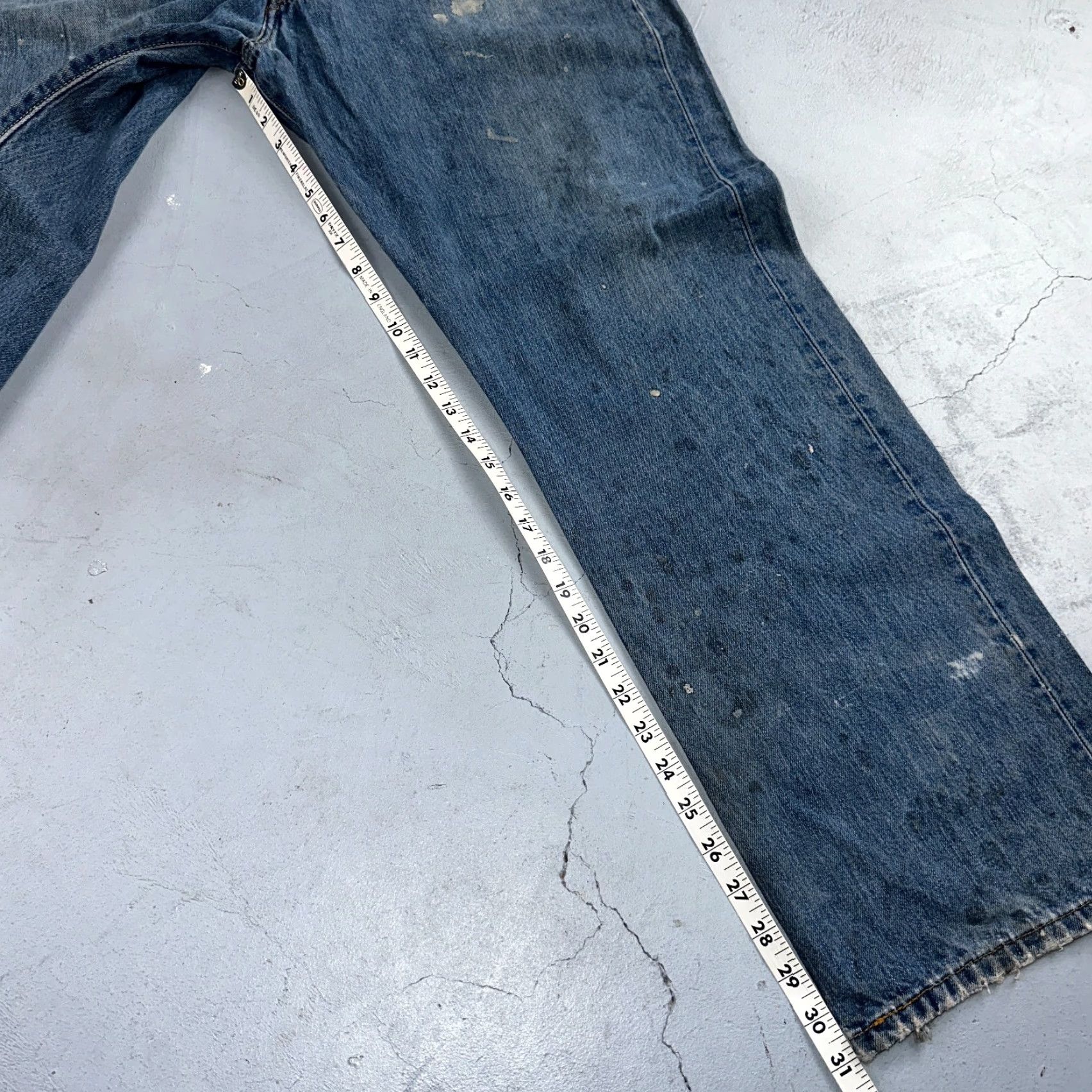 Levi's VINTAGE Levi's 501 Jeans 90s Straight Leg Denim Blue Light Wash 40x32 Mens Size US 40 / EU 56 - 6 Thumbnail