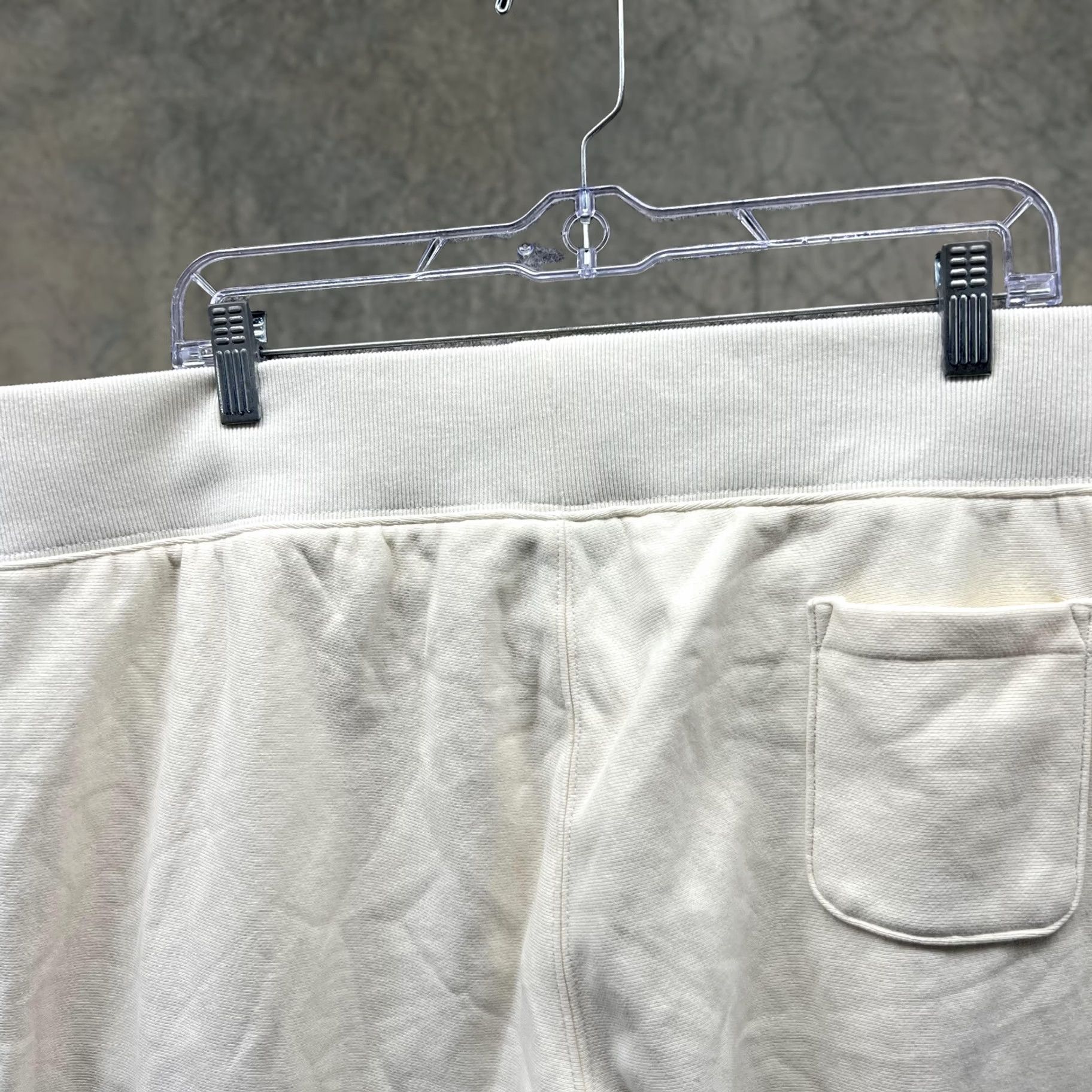 Champion VINTAGE Champion Sweatpants Women 2XL Beige Jogger Fleece Reverse Weave Embroidered Sitref Size 40" / US 18 - 1 Thumbnail