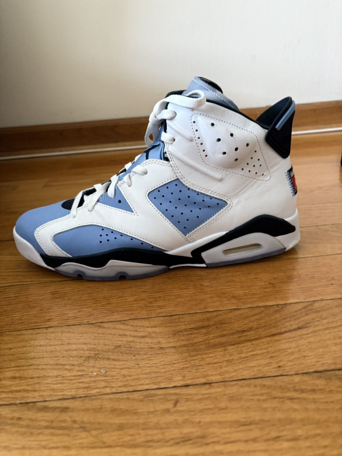 Jordan Brand UNC Blue Jordan 6s Size US 13 / EU 46 - 4 Thumbnail