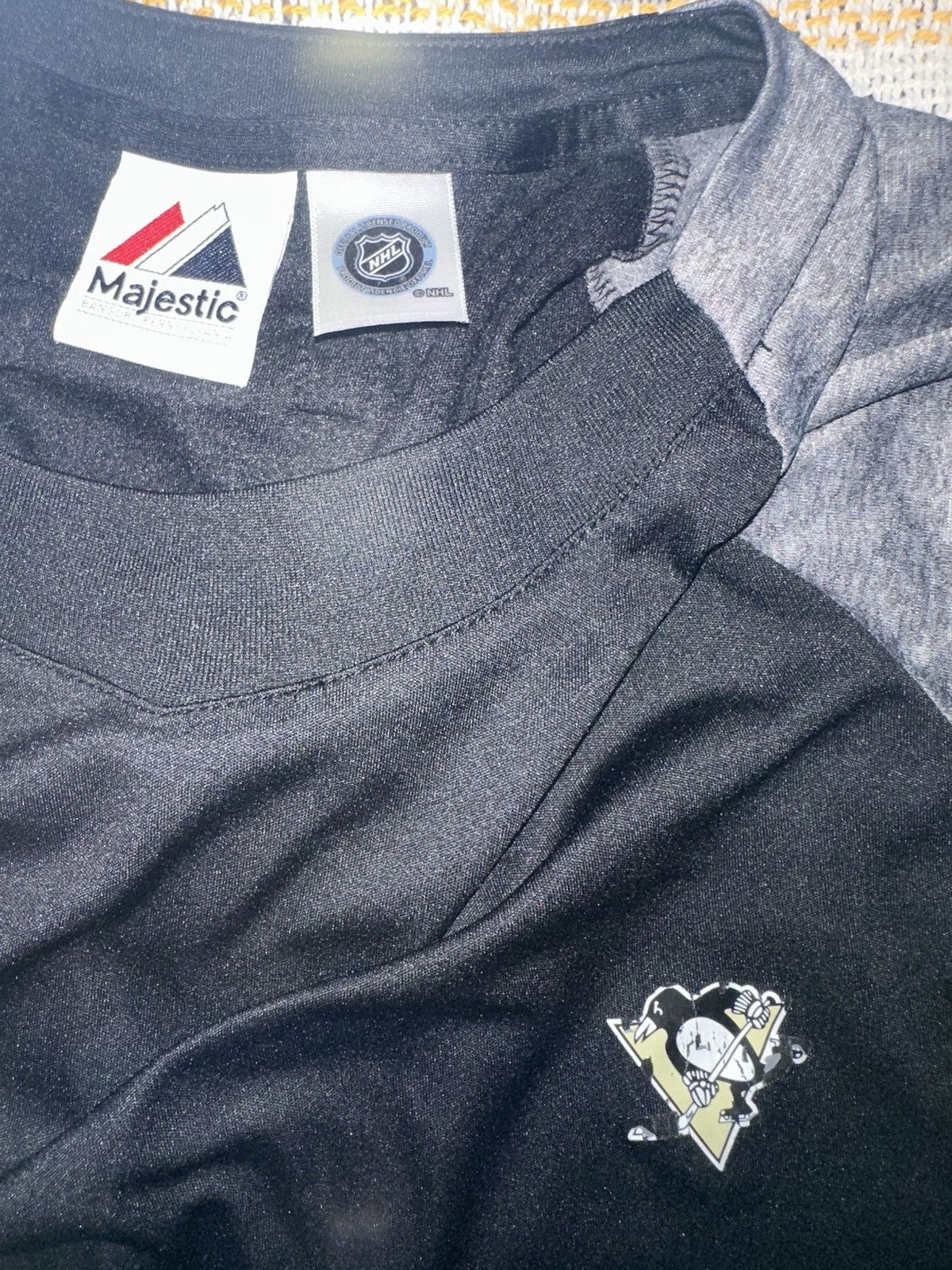 NHL NHLXMAJESTIC PITTSBURGH PENGUINS Black 3/4 Sleeve Shirt SzXL Size US XL / EU 56 / 4 - 2 Thumbnail