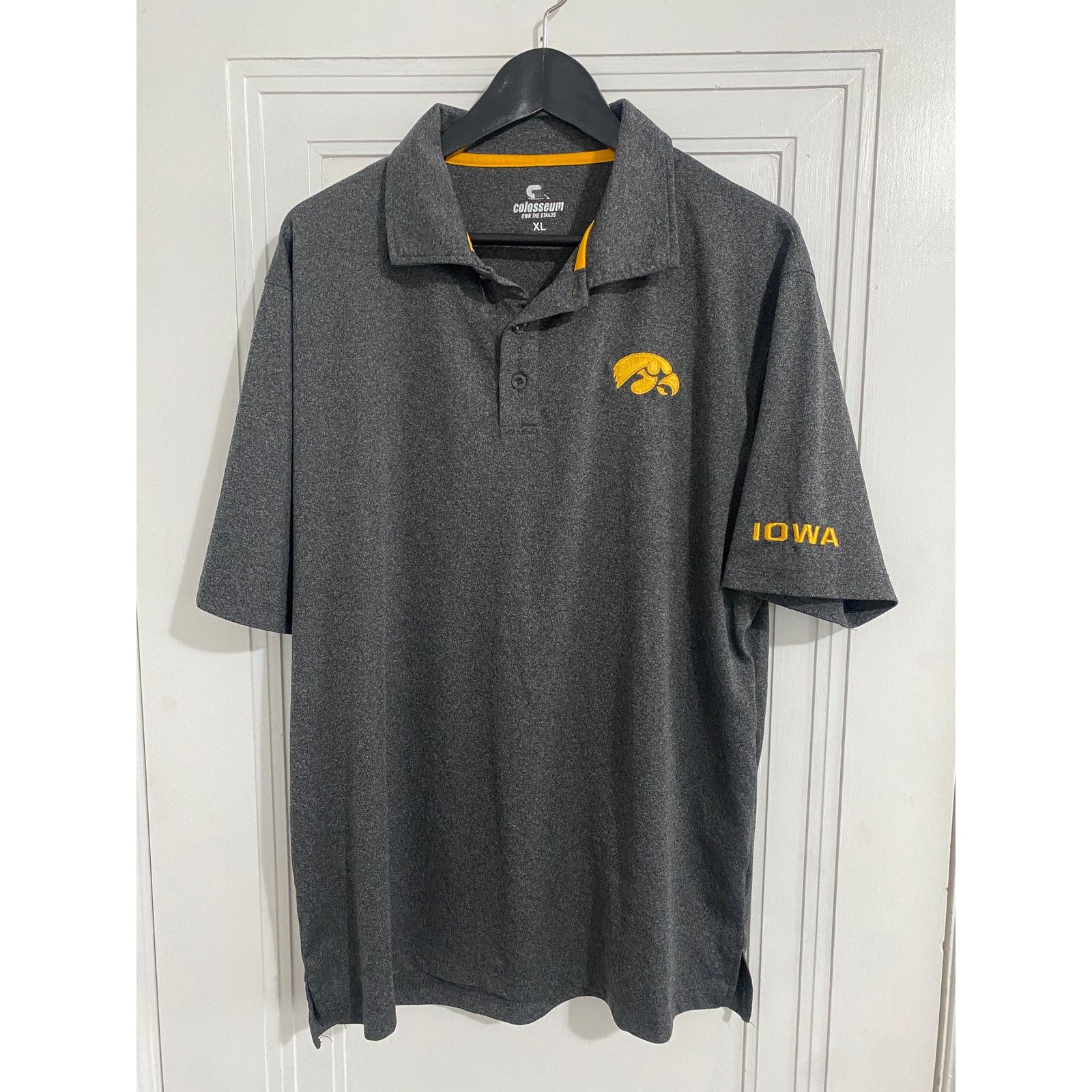 Colosseum Athletics Iowa Hawkeyes Gray Golf Polo Shirt Size XL Size US XL / EU 56 / 4 - 1 Thumbnail