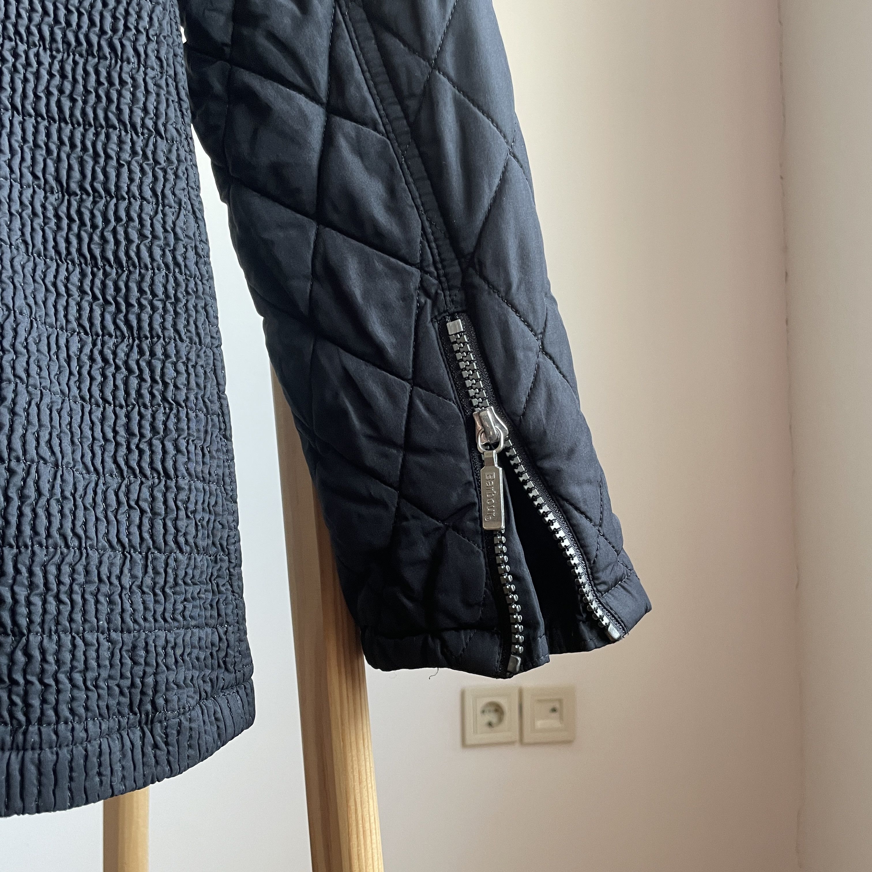 Barbour Barbour International Womens Fireblade Ribbed Quilted Jacket Size M / US 6-8 / IT 42-44 - 8 Thumbnail