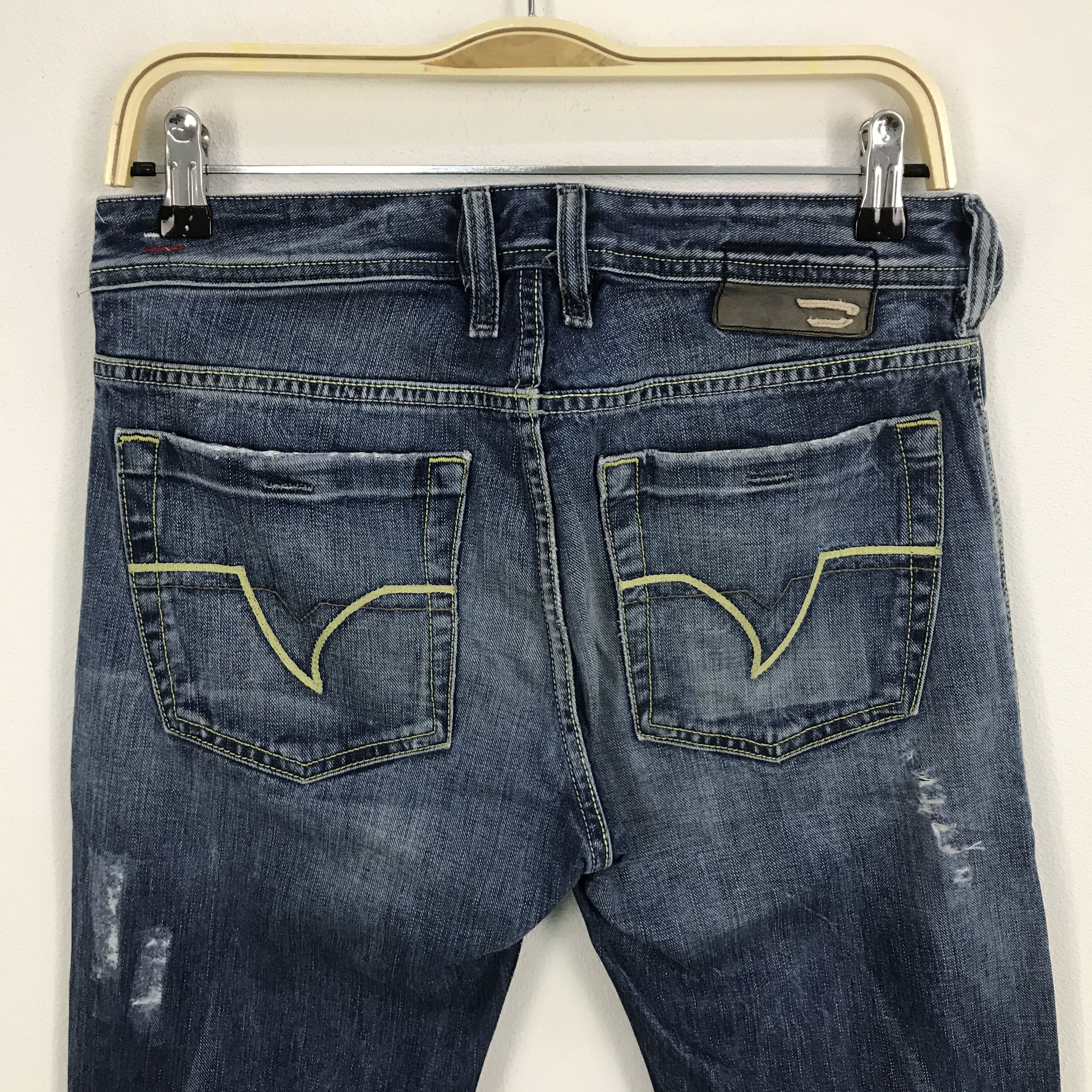 Diesel Bootcut Diesel industry distressed denim pants Size US 28 / EU 44 - 5 Thumbnail