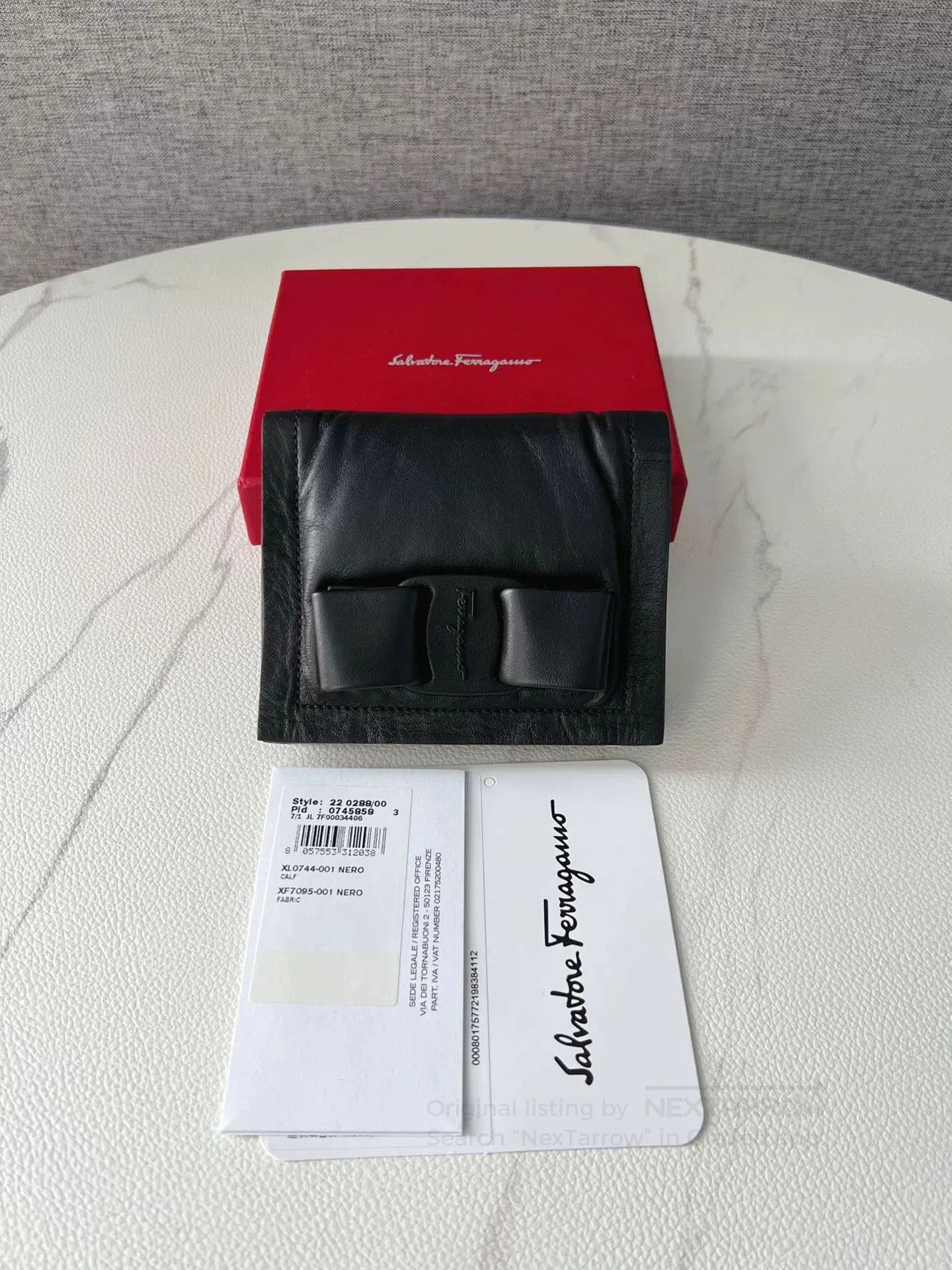 Salvatore Ferragamo Ferragamo Black Bow Short Wallet. Size ONE SIZE - 1 Thumbnail