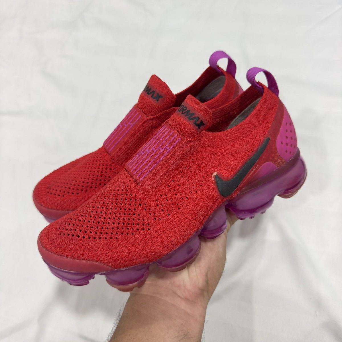 Nike Nike Womens Air Vapormax Moc 2 University Red Fuchsia Blast Size US 6 / IT 36 - 3 Thumbnail