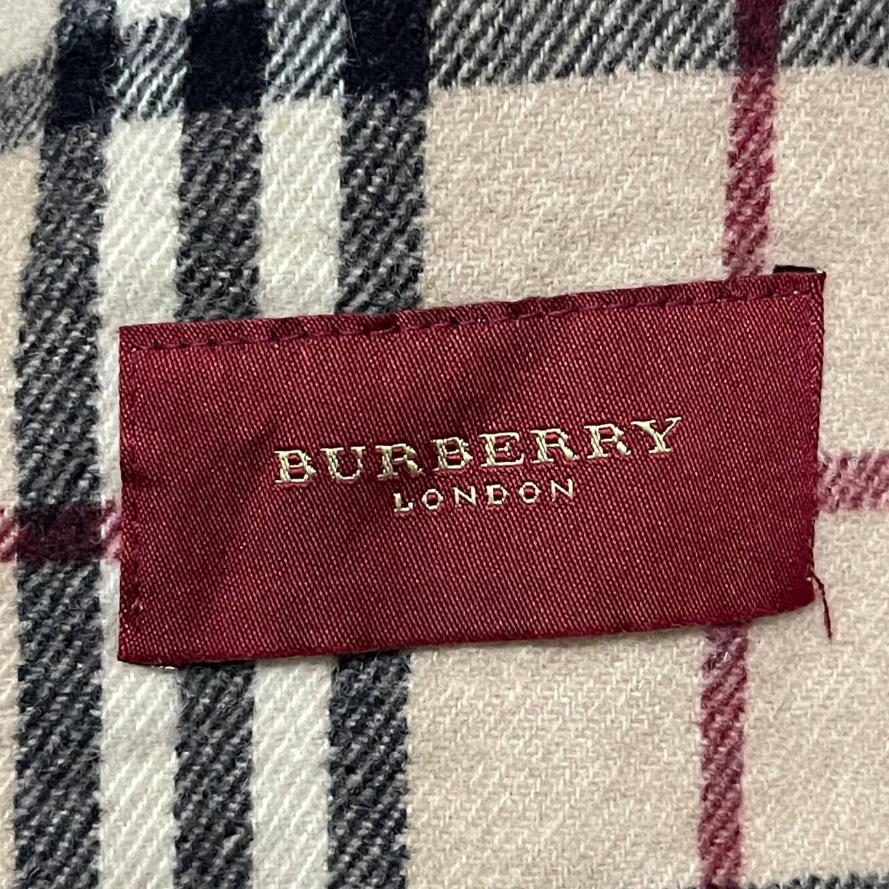 Burberry Vintage Burberry London Red Label Wool NovaCheck Coat Size US M / EU 48-50 / 2 - 11 Thumbnail
