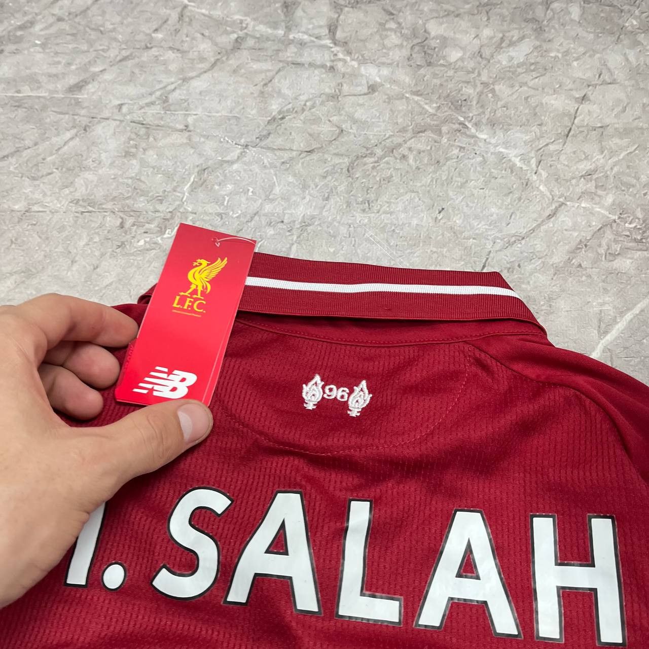 New Balance NWT New Balance Liverpool Jersey 2018/2019 #11 M.SALAH Size US L / EU 52-54 / 3 - 21 Thumbnail