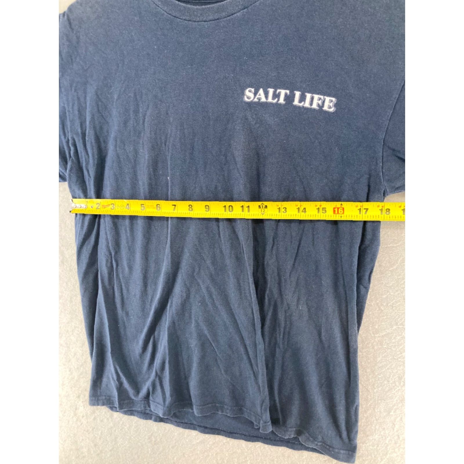 Vintage Salt Life Mens TShirt Medium Blue Live Salty Ship Anchor Rusty Kedge Shirt Adult M Blue Salt Life Beach Outdoor Graphic Print Mens T-Shirt Size US M / EU 48-50 / 2 - 2 Thumbnail