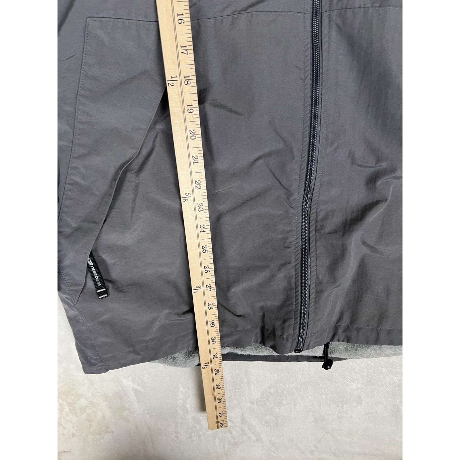Reebok Vintage Reebok Jacket Mens XL Gray Hooded Windbreaker Full Z Size US XL / EU 56 / 4 - 3 Thumbnail