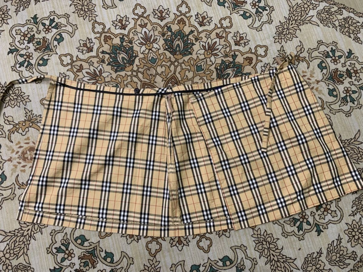 Burberry VINTAGE BURBERRYS SKIRT NOVACHECK Size 38" / US 16 / IT 52 - 3 Thumbnail