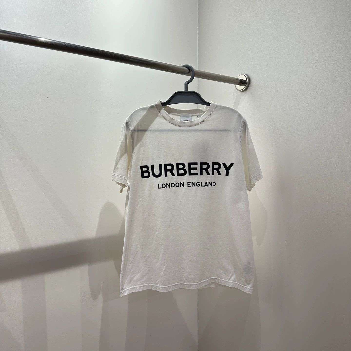 Burberry Burberry mar71 logo letter short sleeve T-shirt L Size US L / EU 52-54 / 3 - 1 Thumbnail