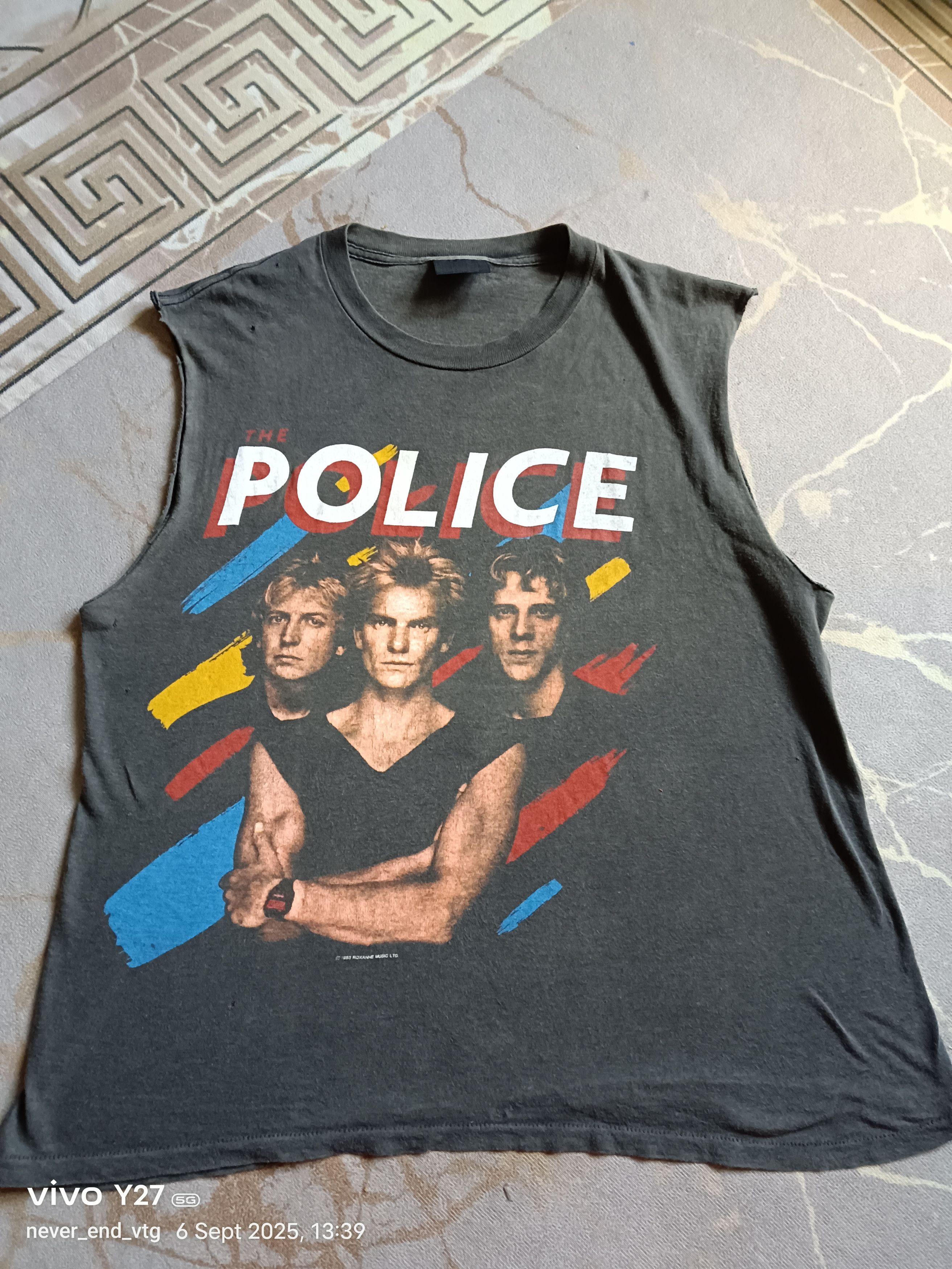 Band Tees VINTAGE POLICE SLEEVELESS Size US M / EU 48-50 / 2 - 1 Thumbnail