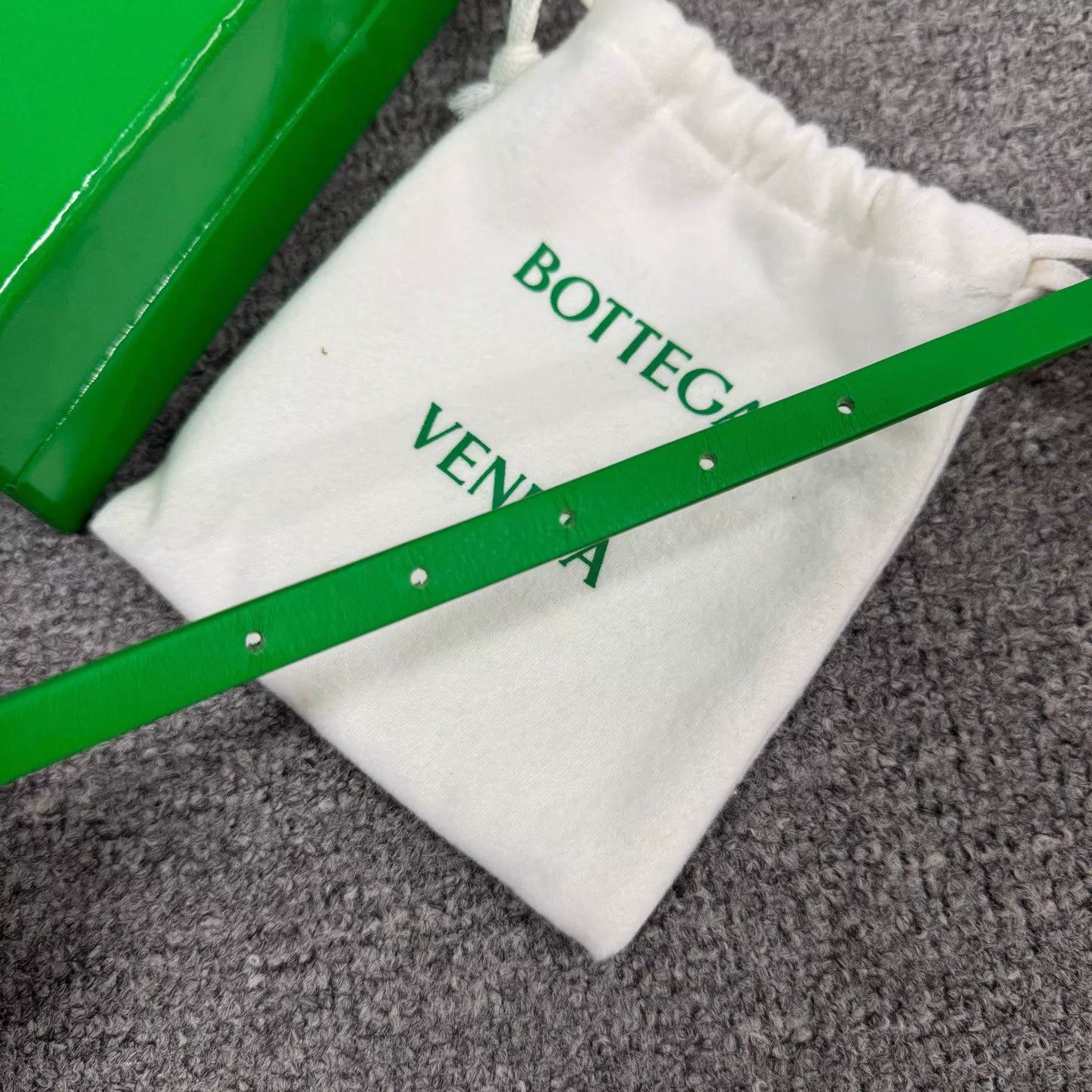 Bottega Veneta BV Green Tri Gold Buckle Narrow Belt 99New 75/30 DustBag Size ONE SIZE - 4 Thumbnail