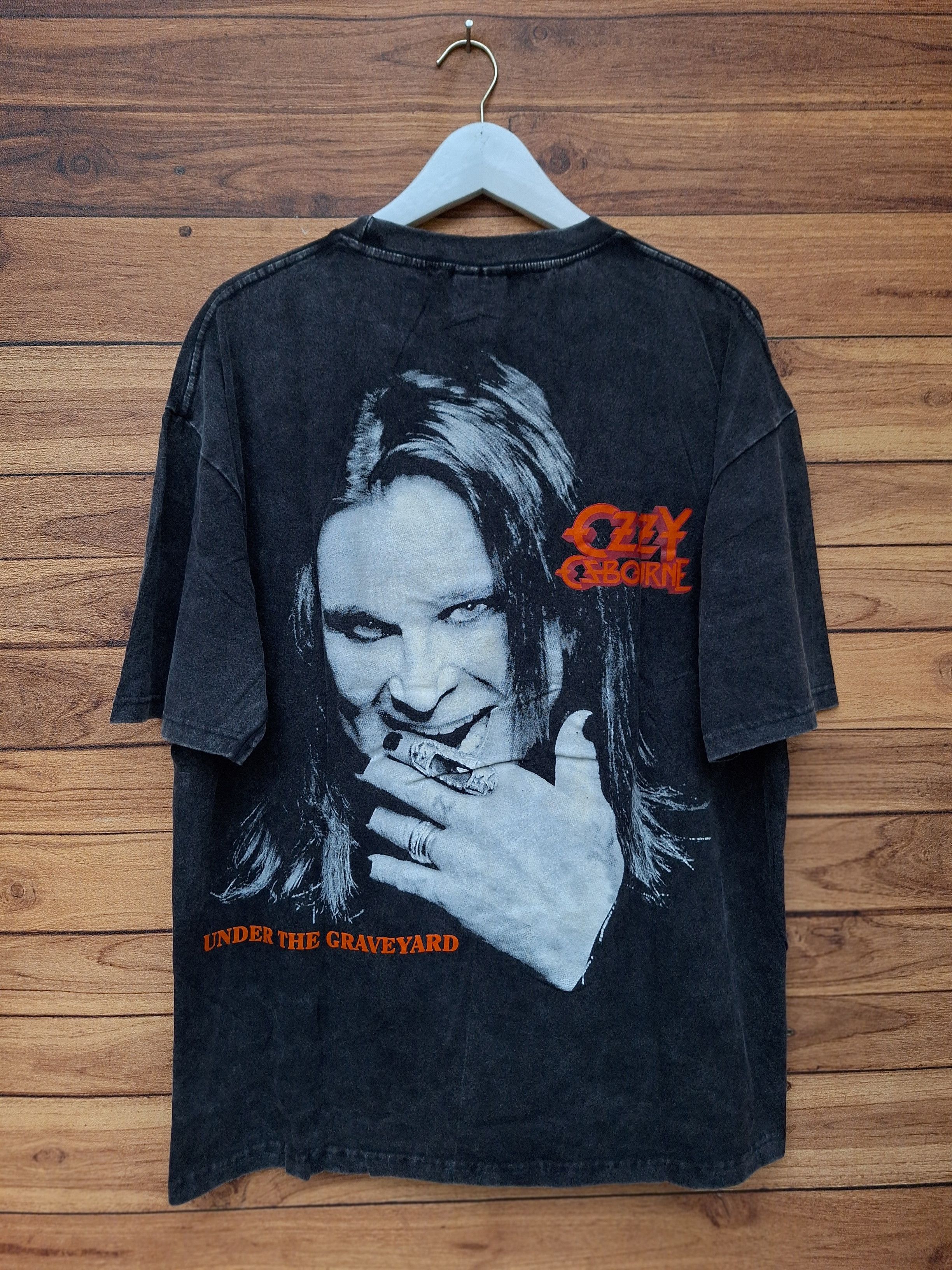 Vintage Ozzy Osbourne black sabbath under the graveyard tee y2k Size US L / EU 52-54 / 3 - 2 Thumbnail