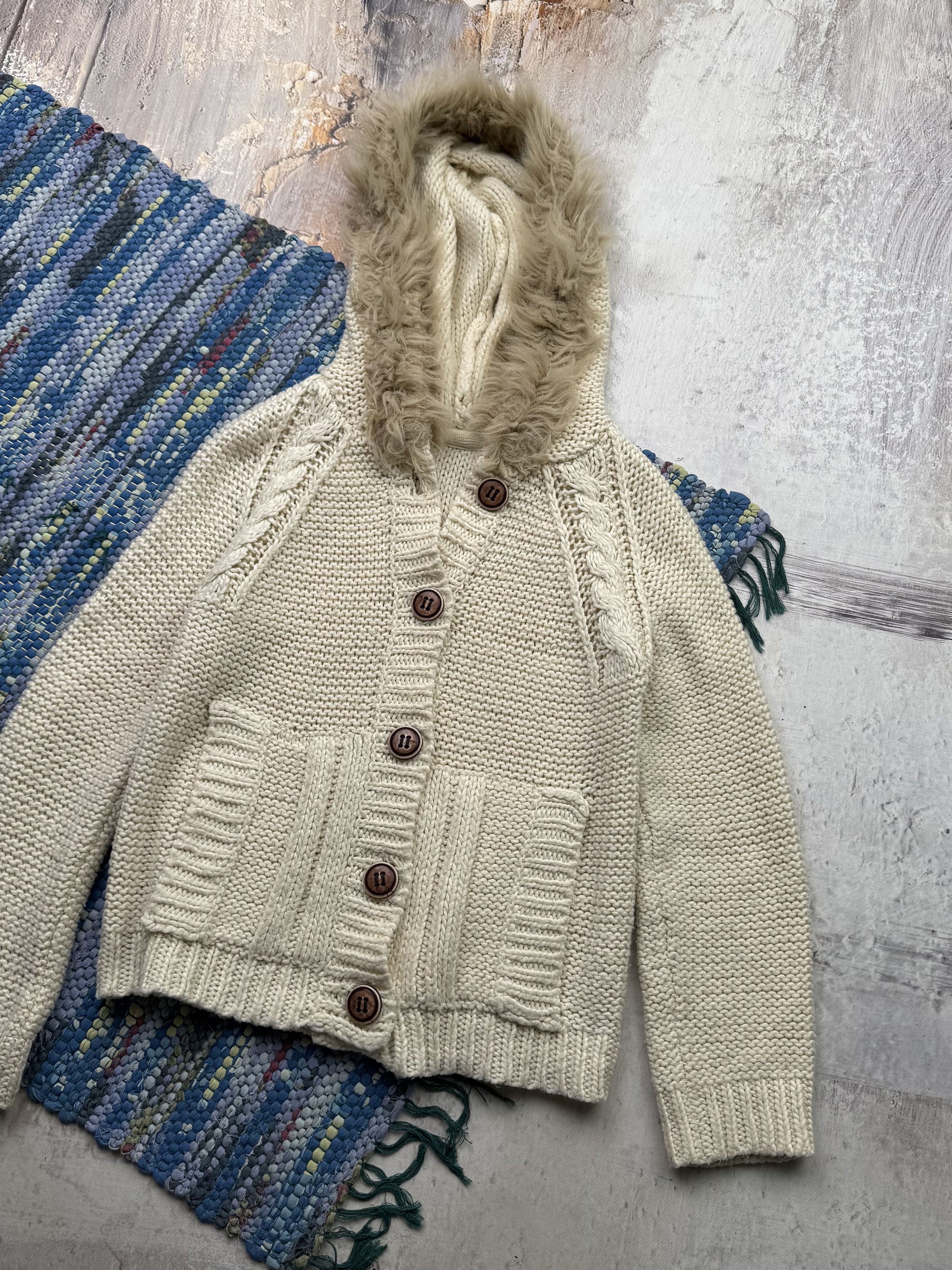 Japanese Brand Vintage Knitted Hoodie With Faux Fur Hood A74D159(310) Size XS / US 0-2 / IT 36-38 - 3 Thumbnail