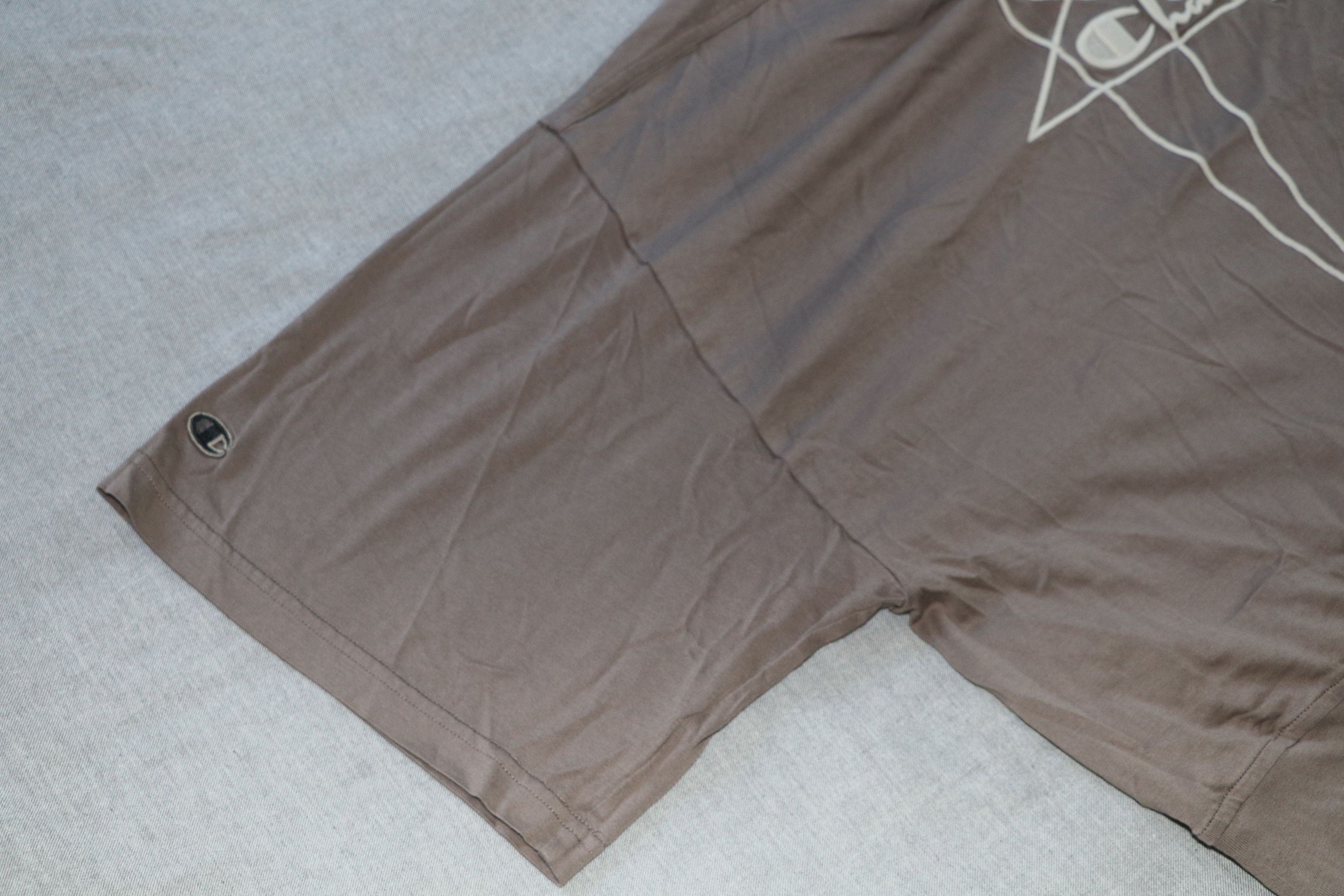 Champion × Rick Owens Champion x Rick Owens Tommy Embroidered T-shirt in "Dust" Size US L / EU 52-54 / 3 - 3 Thumbnail