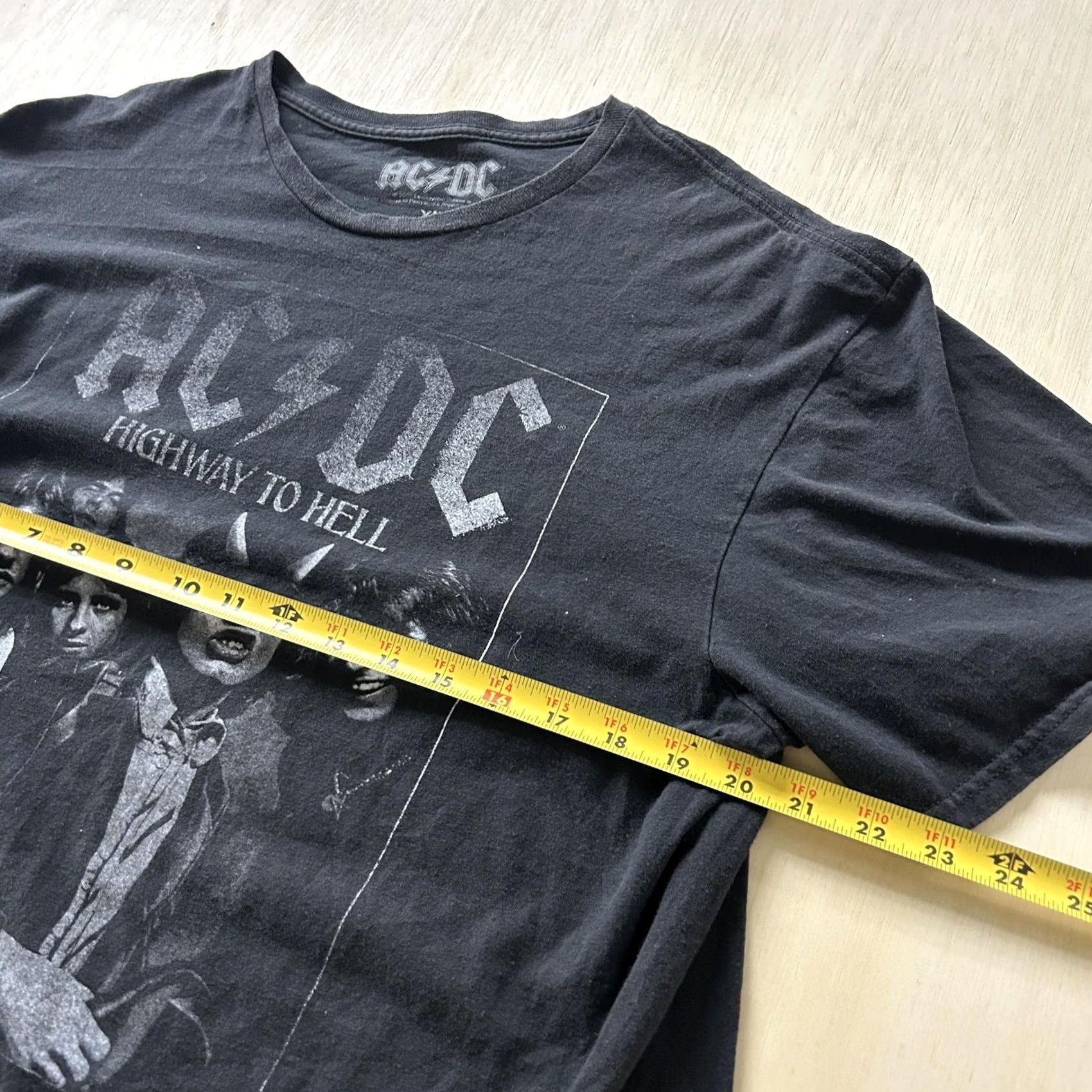 Vintage AC/DC Highway To Hell Shirt Mens XL Black Rock Band Graphic Tee T-Shirt Size US XL / EU 56 / 4 - 3 Thumbnail