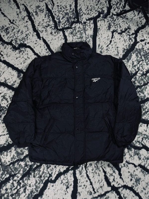 Reebok Vintage Reebok puffer jacket black logo S Size US S / EU 44-46 / 1 - 1 Thumbnail