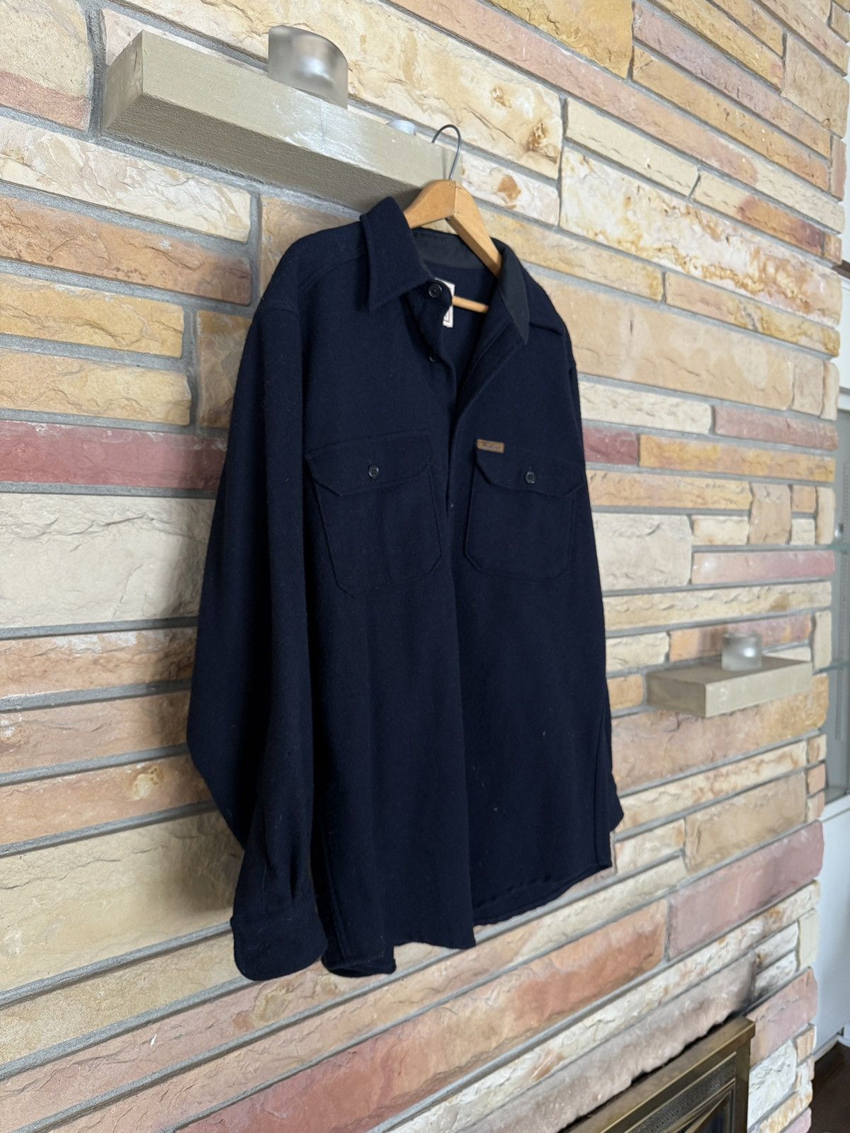 Woolrich Woolen Mills Vintage Woolrich Wool Button Up Shirt Navy NOS Size US L / EU 52-54 / 3 - 3 Thumbnail
