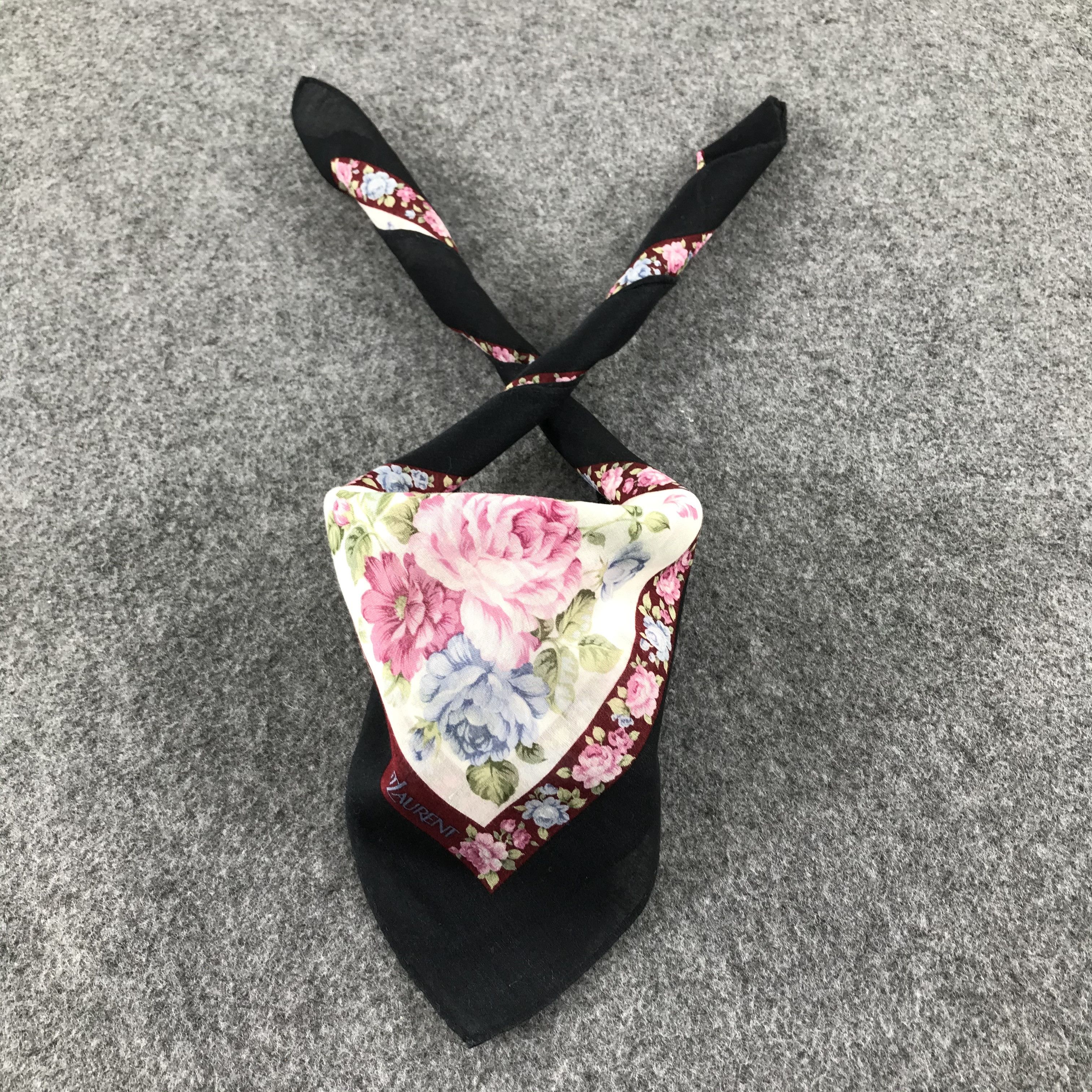 Yves Saint Laurent YSL Floral Handkerchief Neckerchief Bandana H423 Size ONE SIZE - 2 Thumbnail